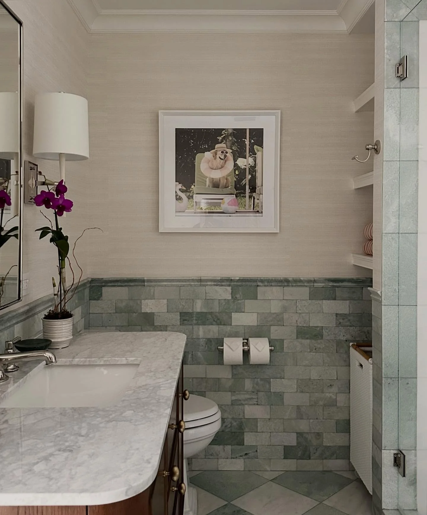 Back from our months long hiatus to share this playful cabana bath we completed last year that we loved designing 🌸