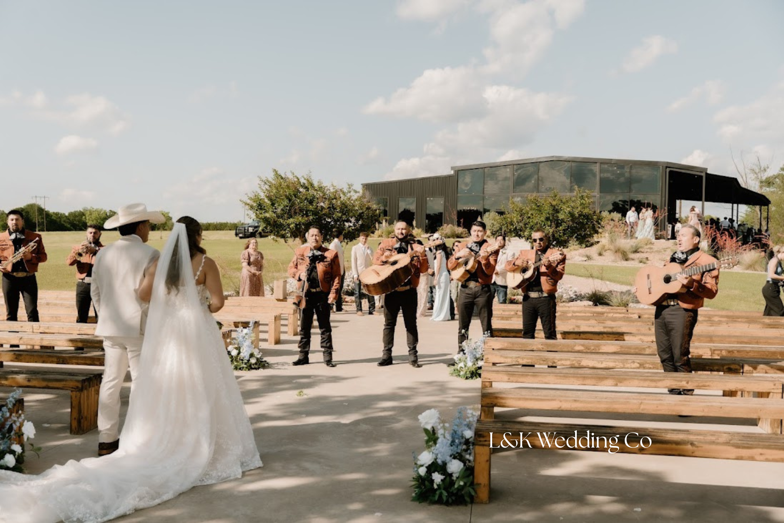 L&K Wedding Co (3).png