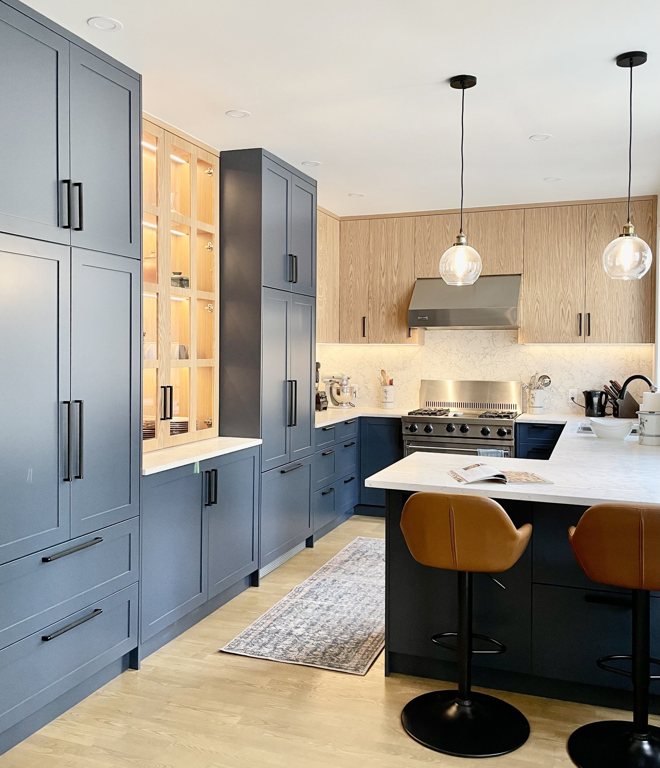 Deep Blue Serenity: A Riverside Kitchen Transformation