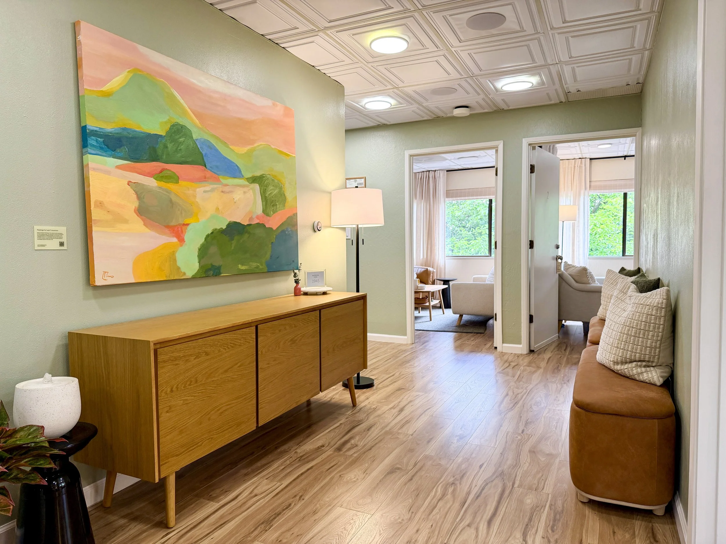 2-Waiting Room 2.jpg
