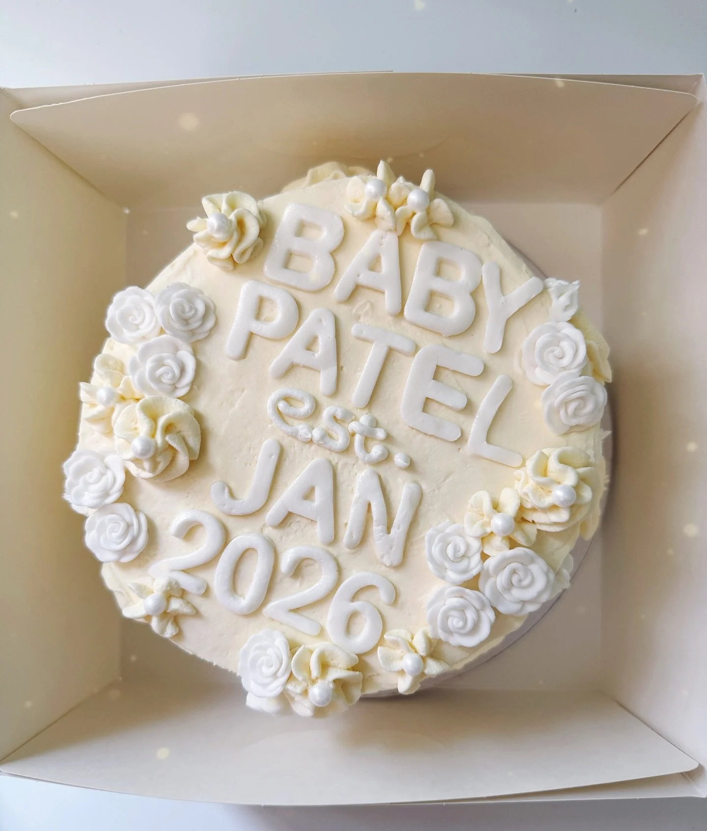 Gender reveal cake 🍼
.
#cake #genderrevealcake #nhbakery #homebaker