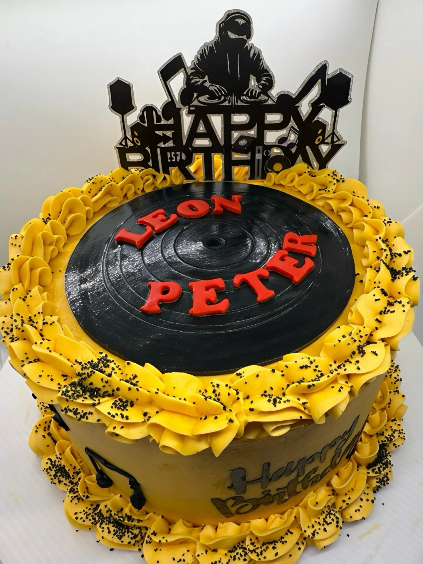 Had the pleasure of making this fun 8&rdquo; chocolate cake for a shared birthday this weekend! Happy birthday to Leon and Peter! Rock on! 🎧📀 #cake #djcake