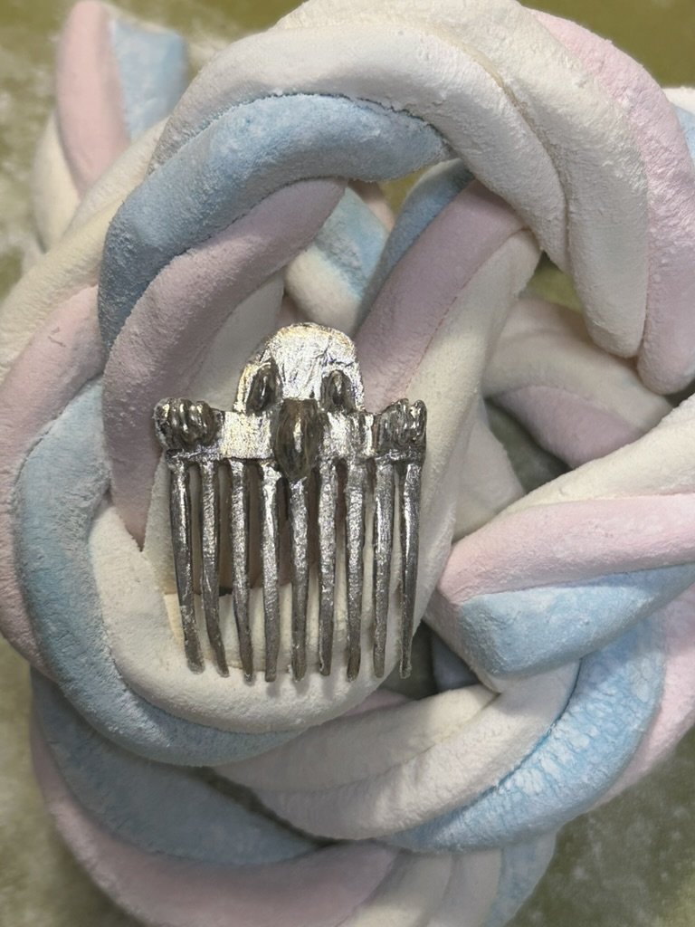 Kilroy Was Here Silver Hair Comb