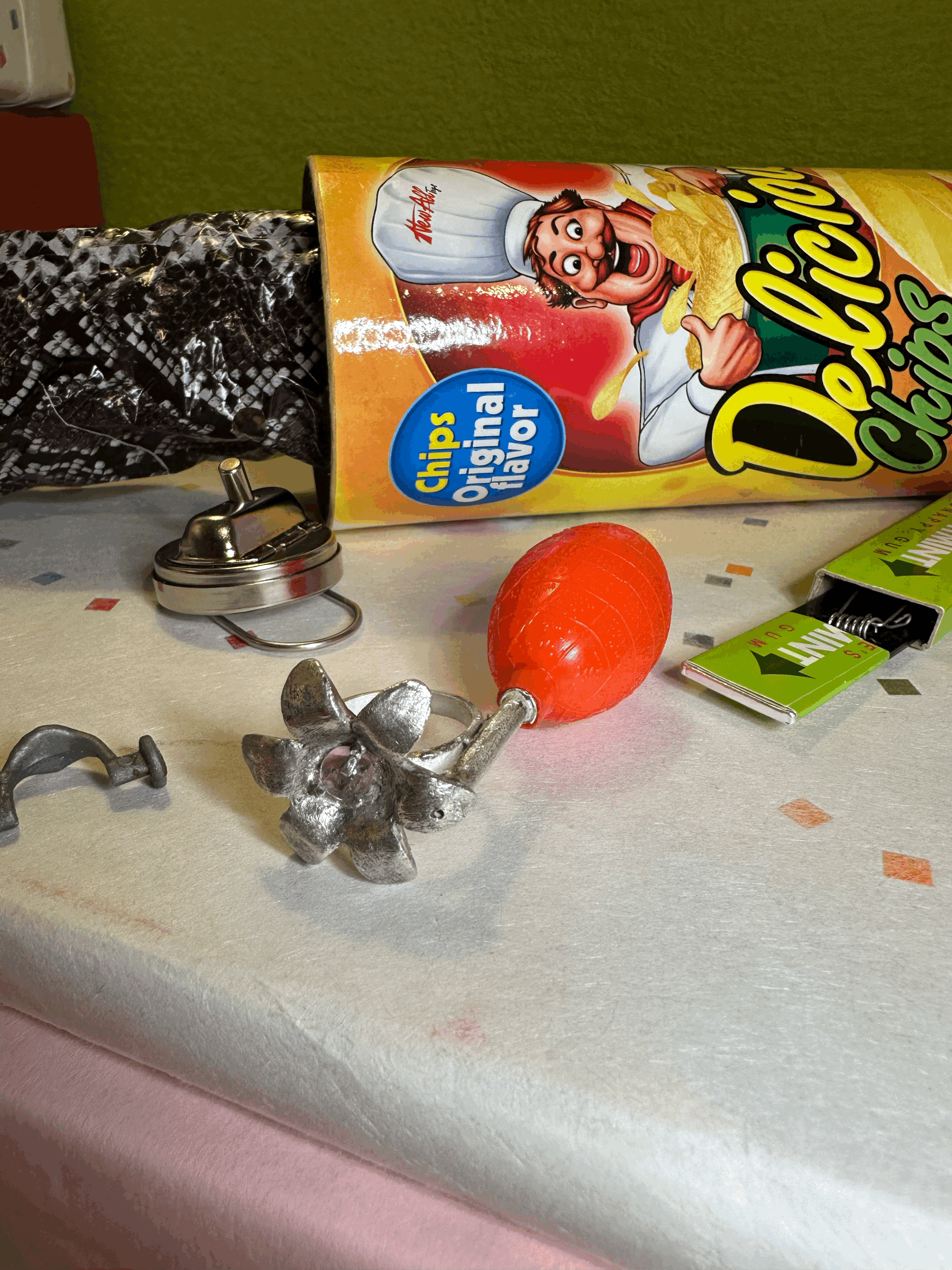 ODE TO PEE WEE SILVER FLOWER SQUIRT RING