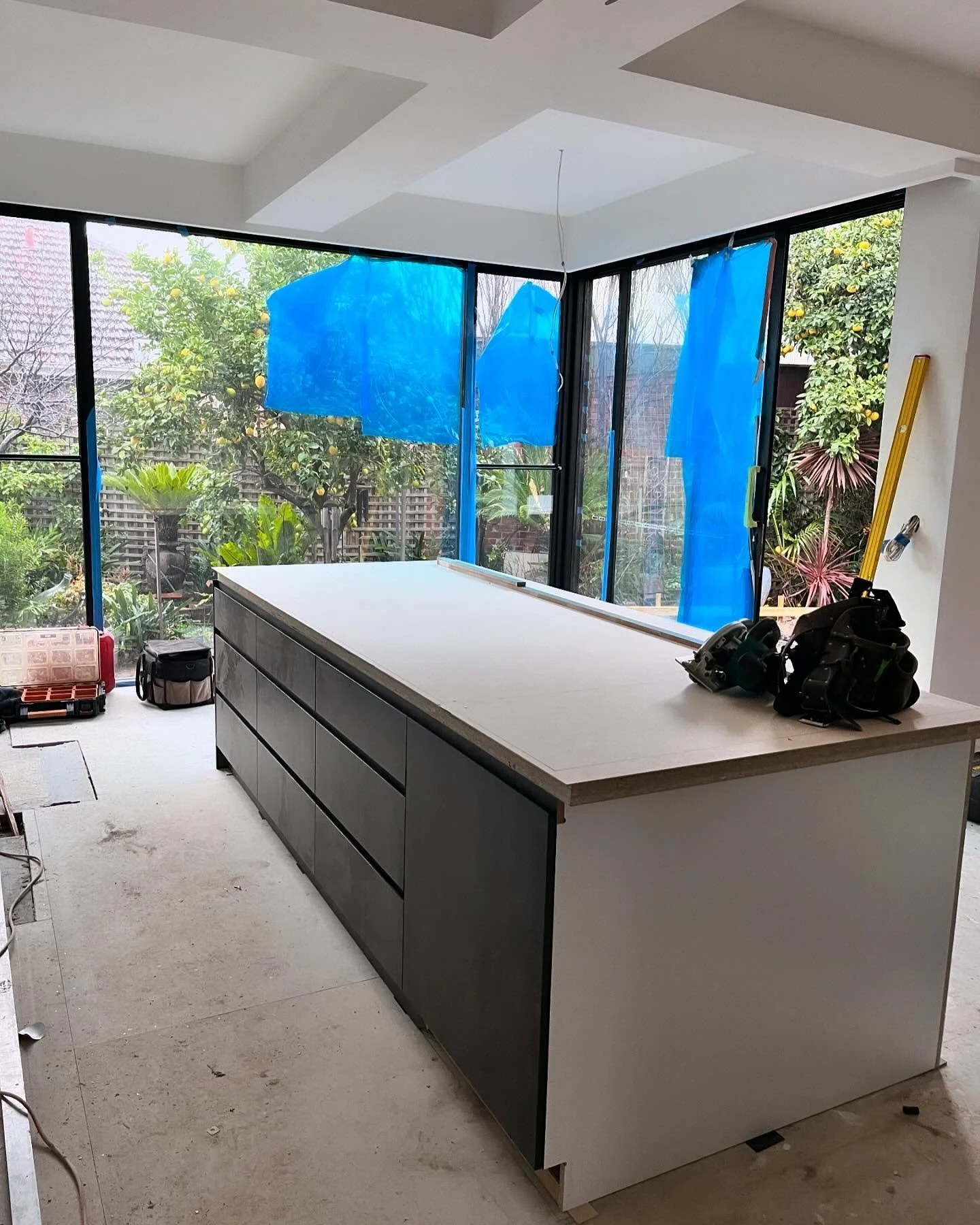 Progress&hellip;.

@divinejoinery working their magic on site at Ripponlea&hellip;.

#melbournebuilder #architecturalbuilders #custombuilder #customjoinery