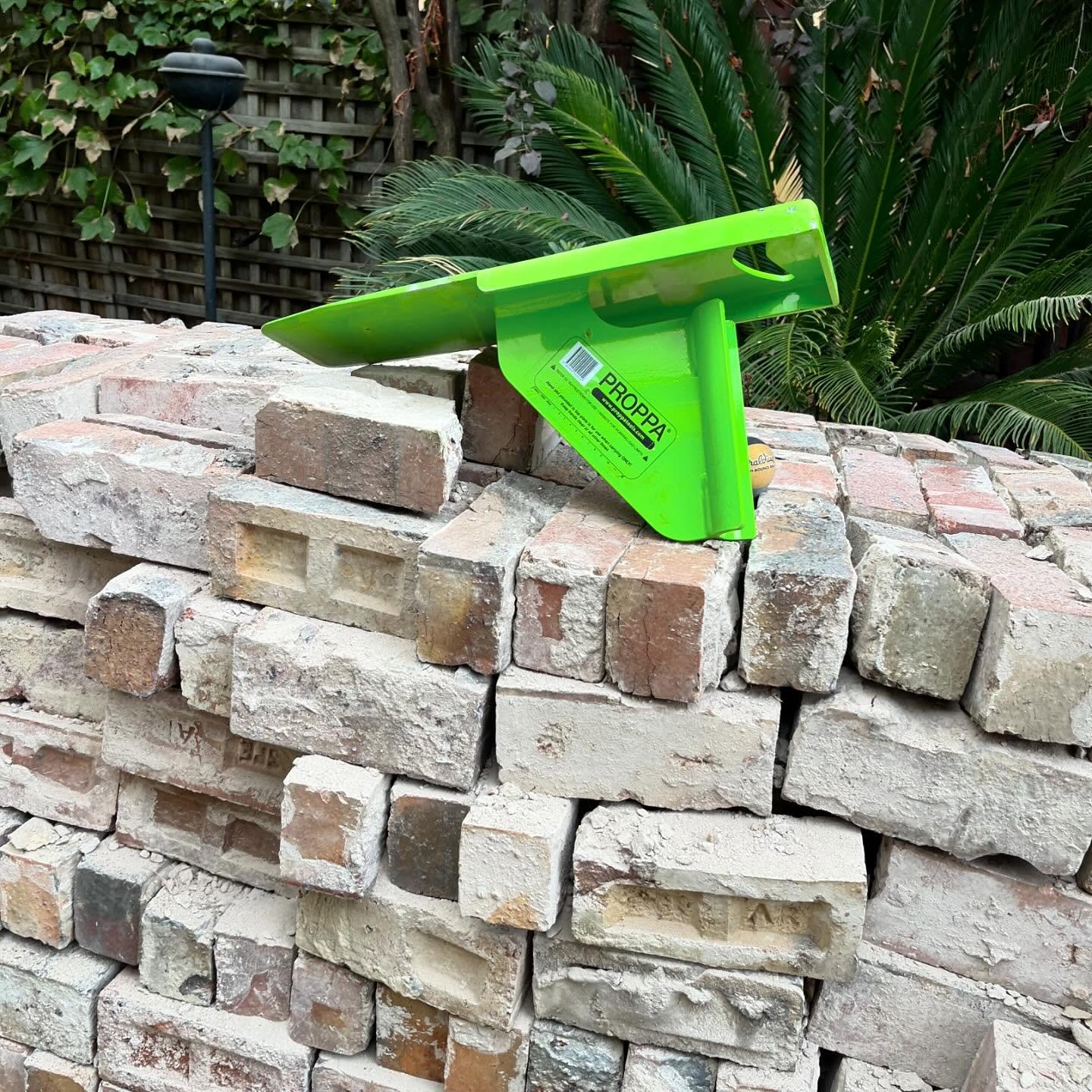 Making light work of structural propping - Proppa Strong Boys and Acrow Props&hellip;.

Thanks to @kelmhire for supplying us with quality construction equipment&hellip;.

#structuralpropping #acrowprops #proppastrongboys #kelmhire