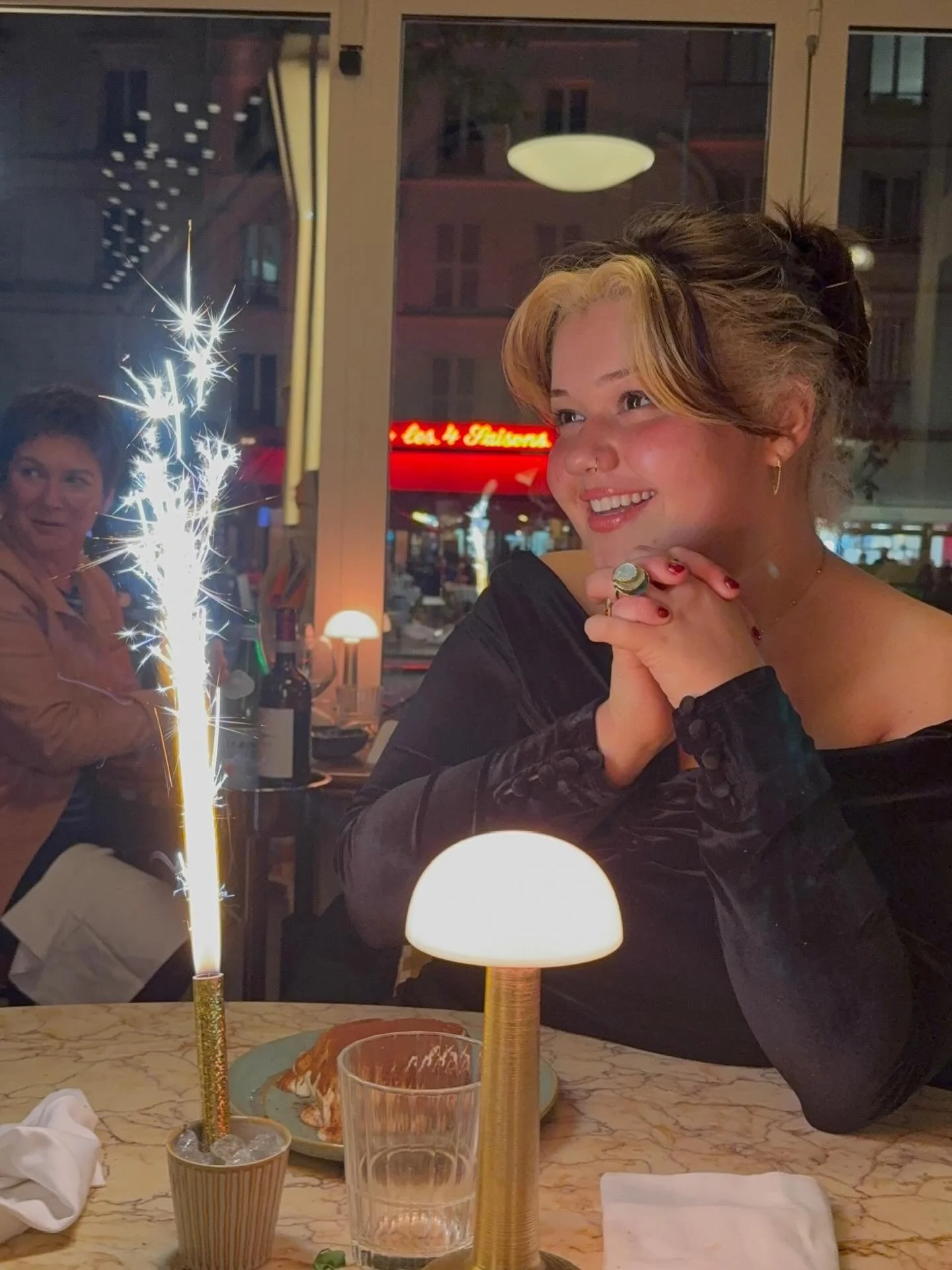 attention les filles ! c&rsquo;est mon anniversaire !