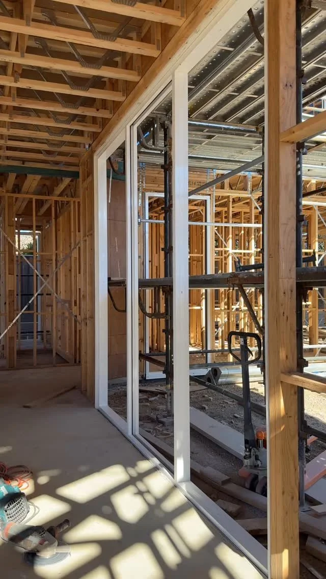 ~ Mt Eliza ~
Big window day for @healeyconstructions