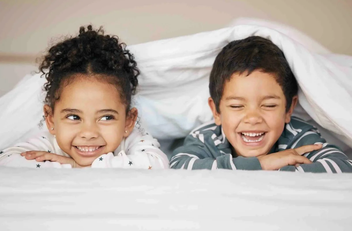 Comment apprendre à votre enfant à respecter l'espace personnel des autres (et le sien !) : la méthode de la bulle invisible