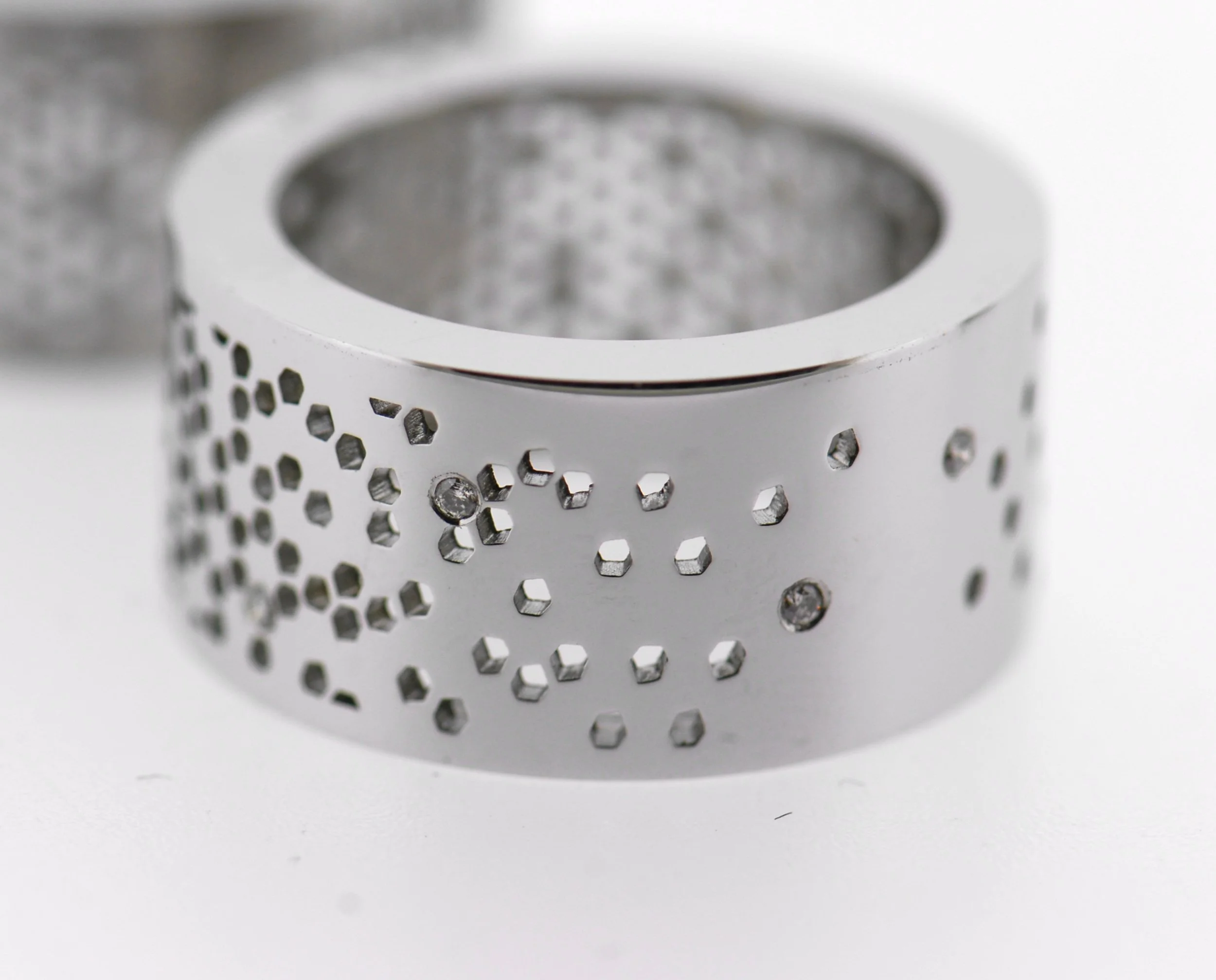 Stainless steel and white diamonds ring