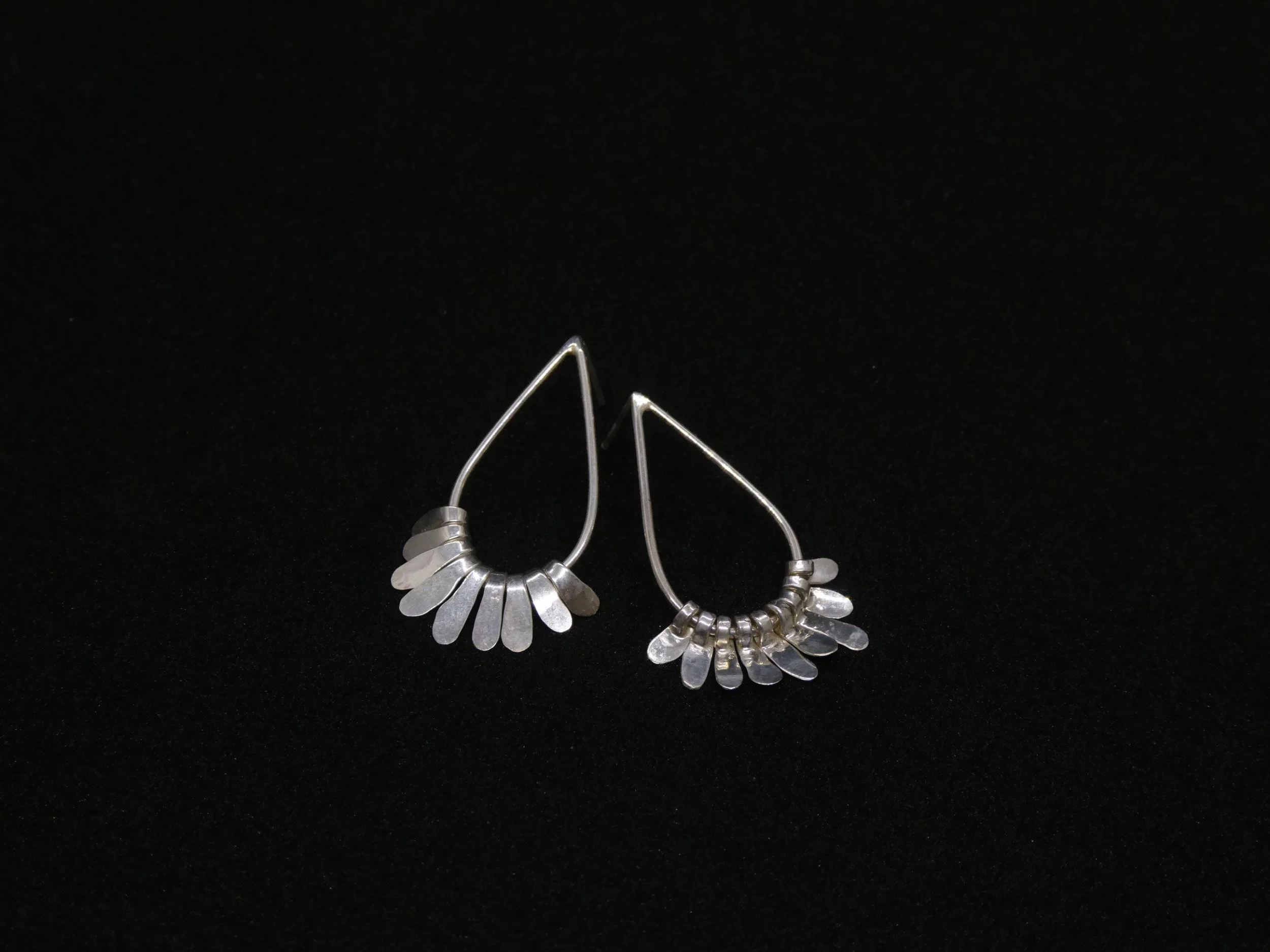 Drops, petal earrings in silver