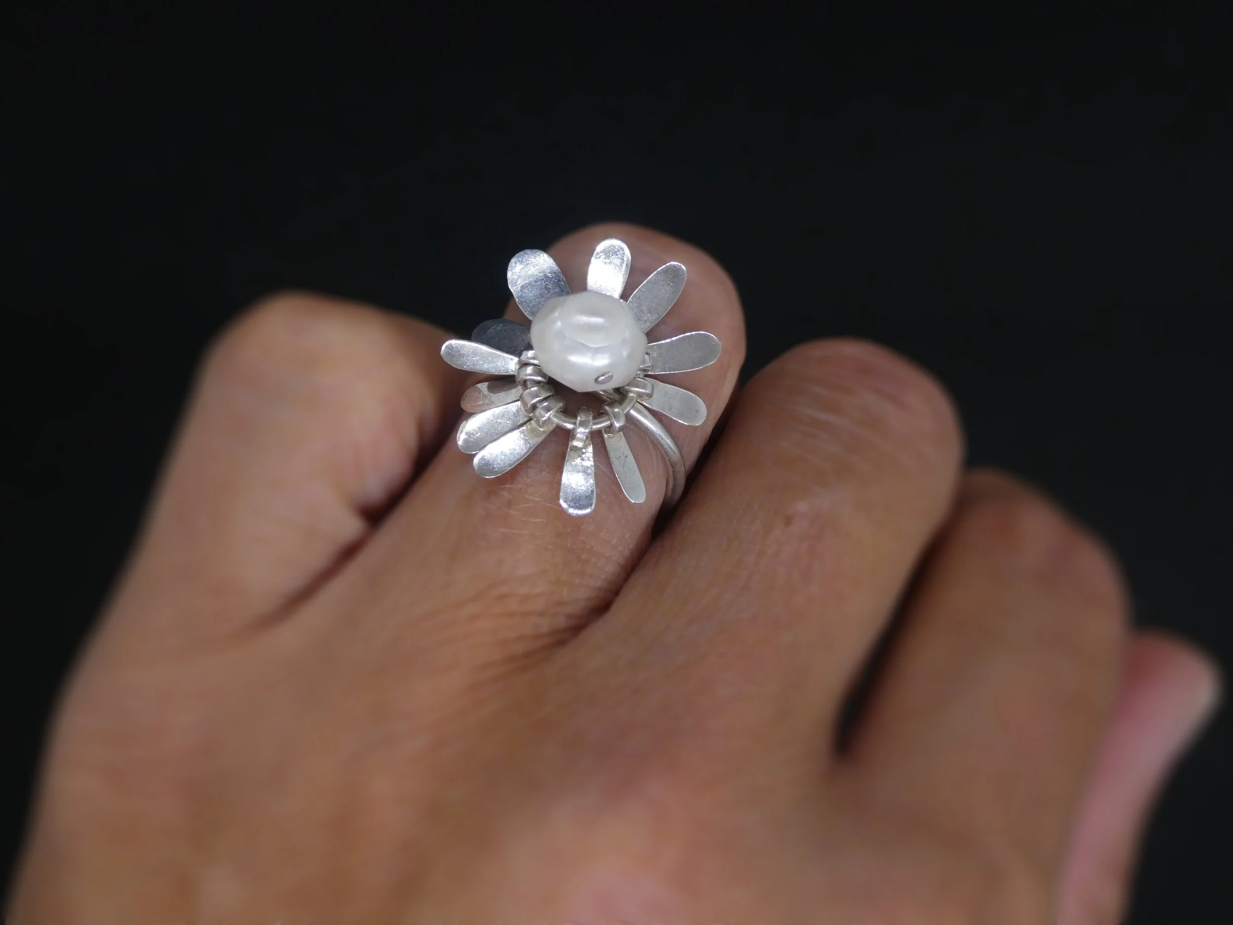 Passiflora, silver ring and carved pearl
