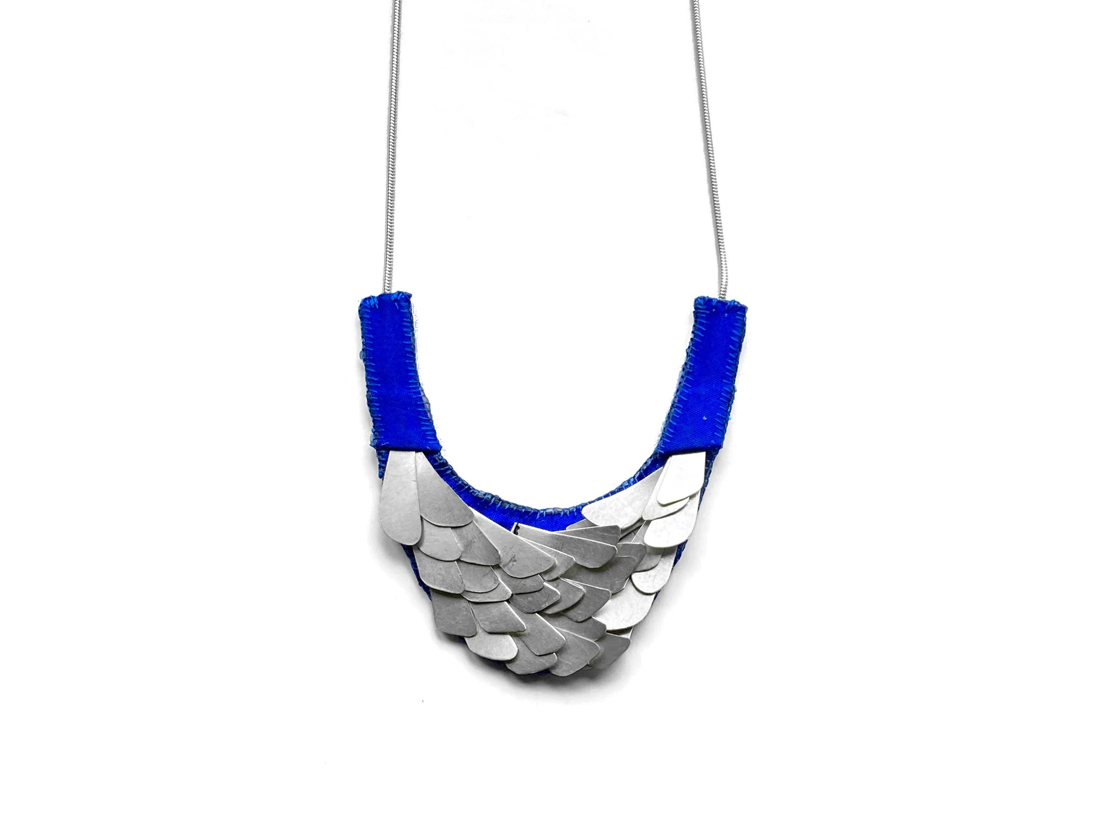 Just a Splash: Silk and silver necklace handmade in Switzerland, contemporary jewelry with soft shimmering reflections like water