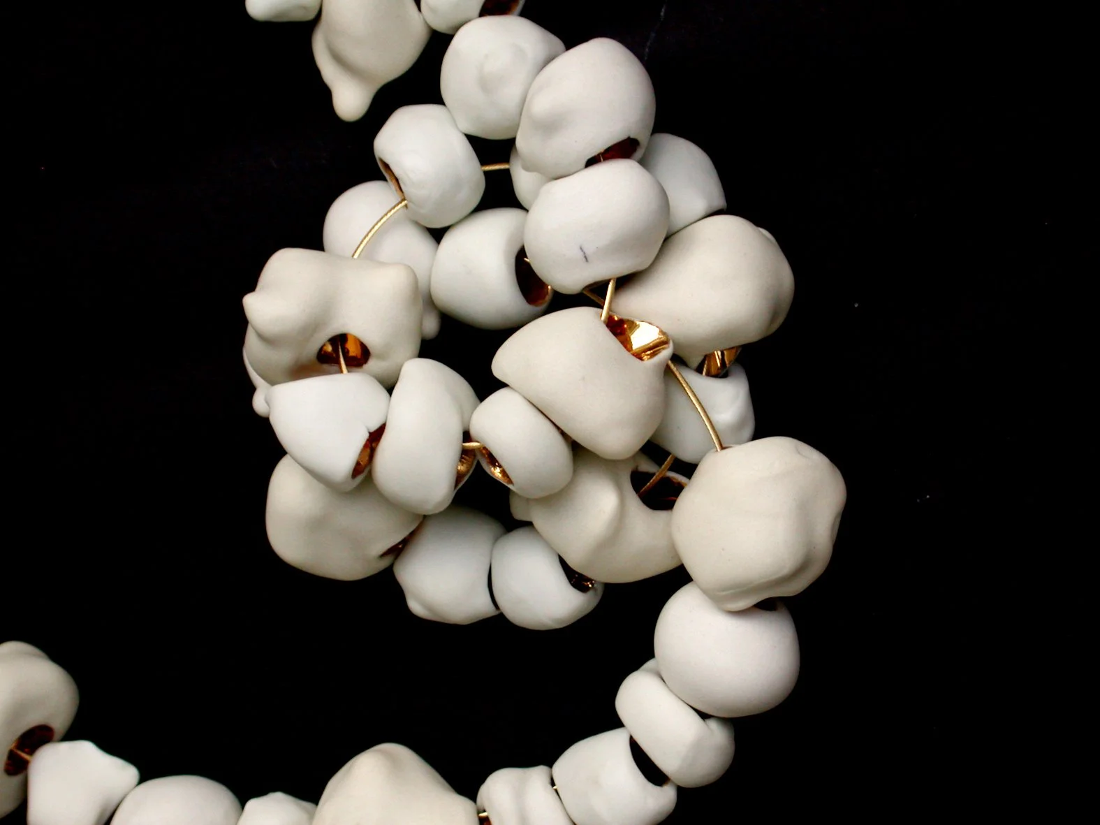 Porcelain, porcelaine and gold