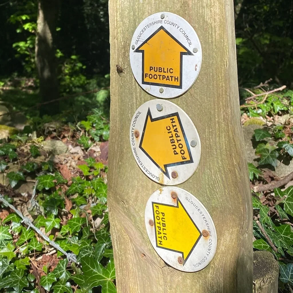 Confused which path to take&hellip;.?

Tailored tours of all the wonderful antique destinations that England has to offer. 

#tours #antiquetours #ukantiquetours #england #antiques #antique #interiors #interiordesign #interiors #interiordesignersofin