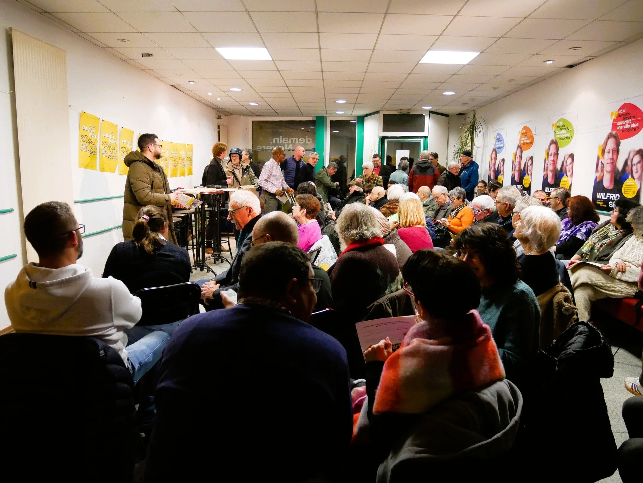 ✨ Merci pour votre mobilisation ! ✨

➡️ Hier soir, vous &eacute;tiez nombreuses et nombreux &agrave; venir nous &eacute;couter et &agrave; partager vos id&eacute;es sur la vie culturelle de Nevers. Votre forte pr&eacute;sence d&eacute;montre &agrave;