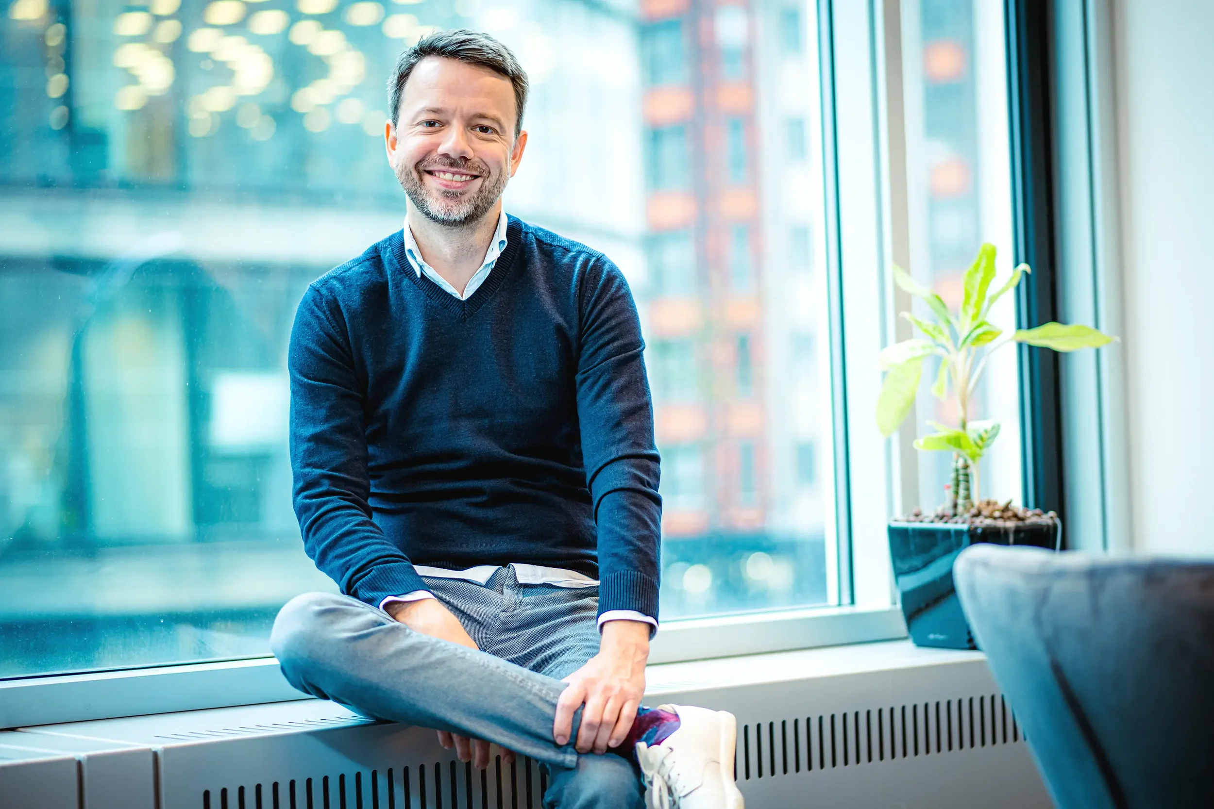 Authentische Arbeitsplatz-Portraits für Unternehmen in Wustermark – moderne, professionelle Businessfotografie.