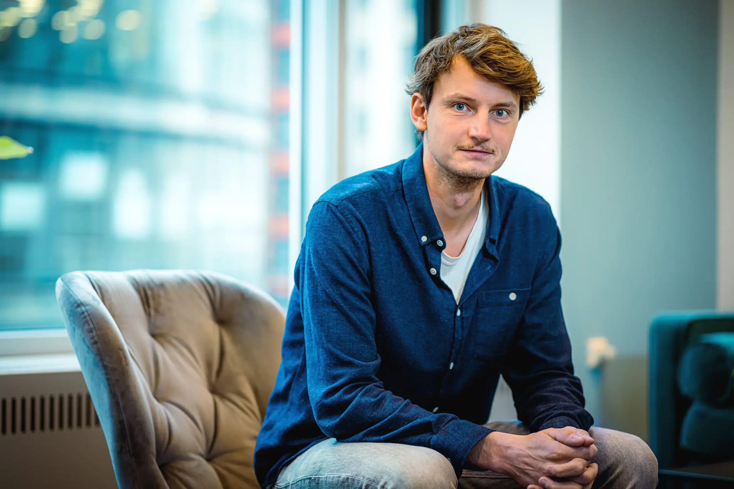 Authentische Arbeitsplatz-Portraits für Unternehmen in Wustermark – moderne, professionelle Businessfotografie.