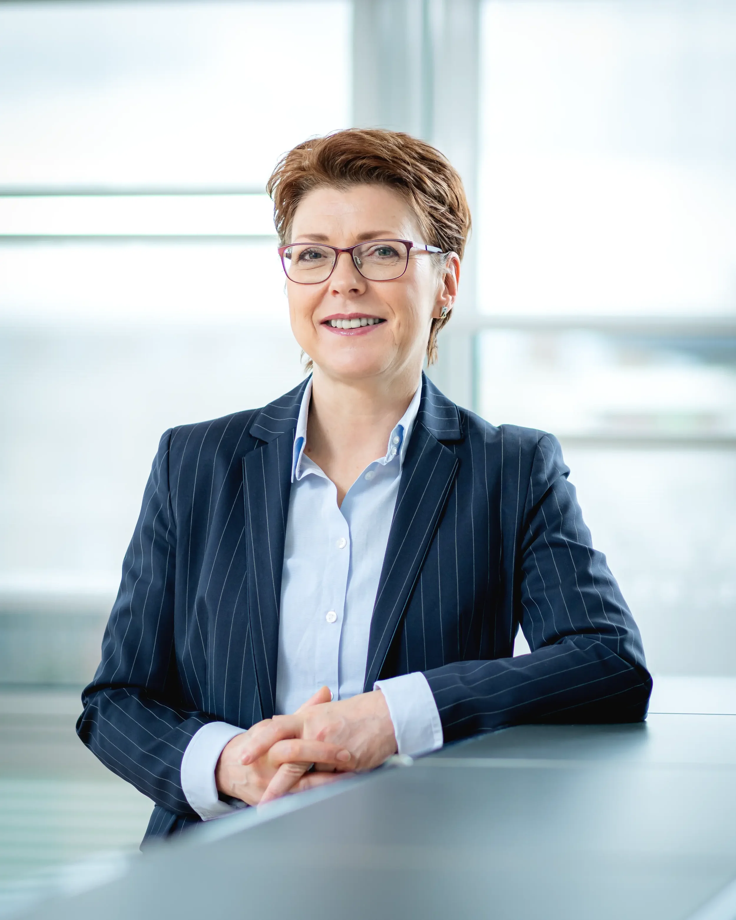 Authentische Mitarbeiterportraits und Businessfotos direkt am Arbeitsplatz im Havelland.