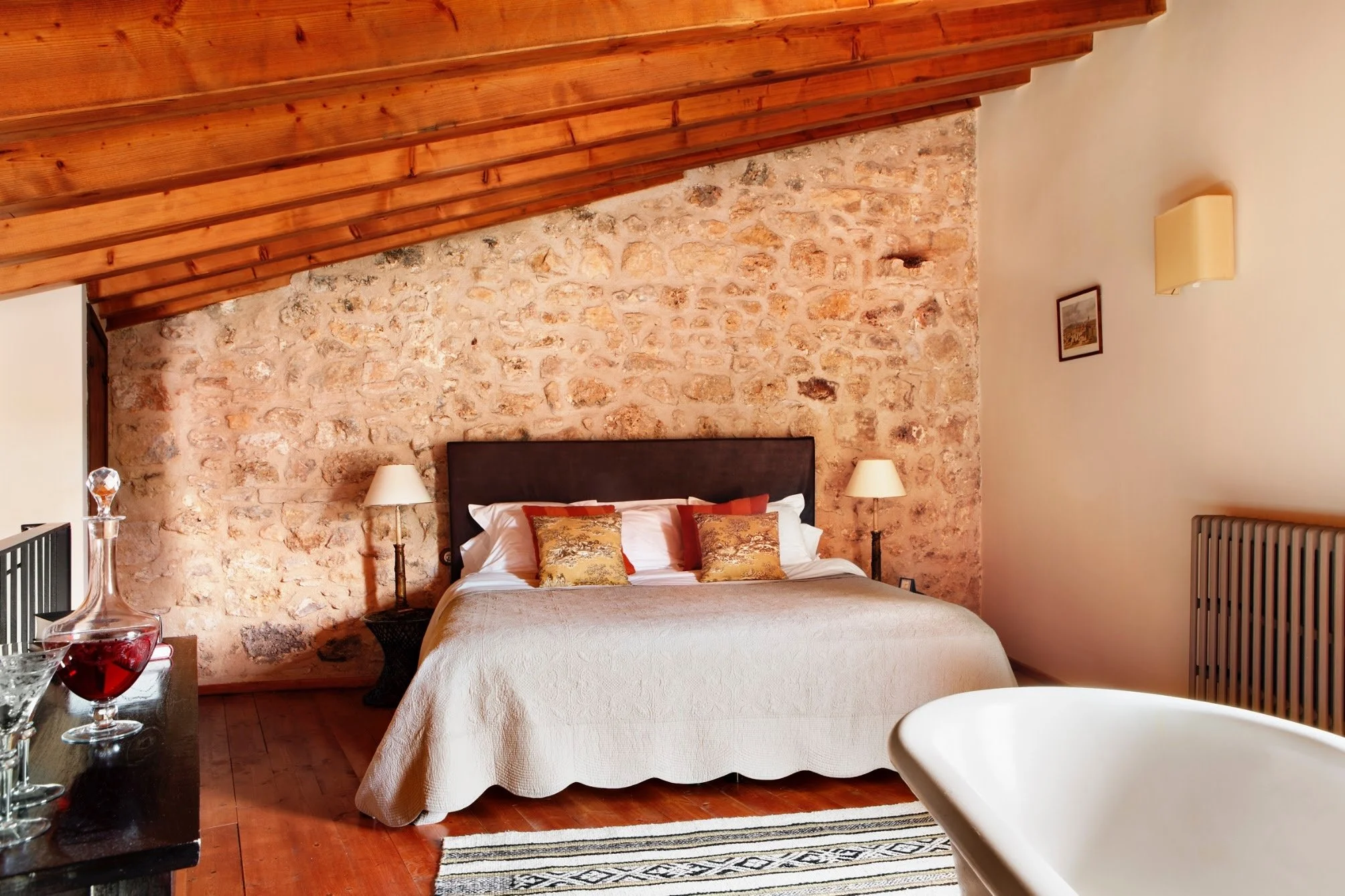 morella suite high res (3).jpeg