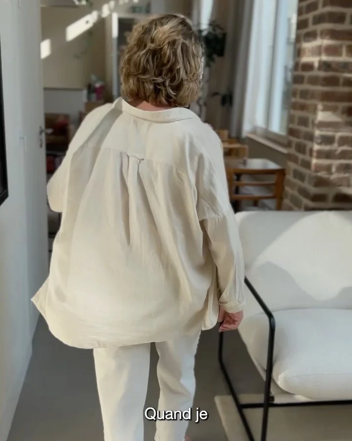 La Canop&eacute;e est, avant tout, une histoire de femmes.
Ce sont elles, en grande partie, qui font vivre le lieu, &agrave; travers leur enseignement, leurs soins, leur pr&eacute;sence, leur passion. Des femmes comme Alice, Annalisa, C&eacute;cile, 