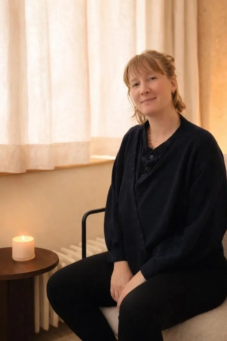 Charlotte Maisonneuve est masseuse et thérapeute à Paris à La Canopée
