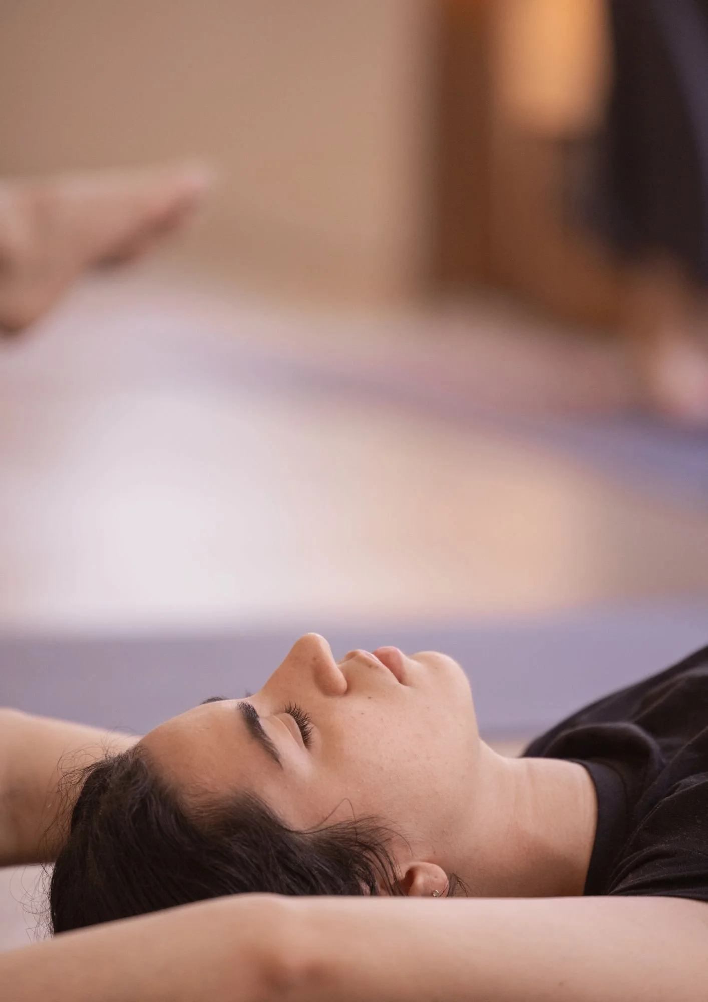 Rendez-vous pour une sieste poétique et musicale à La Canopée. Une poésieste, c’est une invitation à se reposer, à se faire dorloter par des mots et des notes, à somnoler et à partager de manière collective une parenthèse suspendue de poésie.