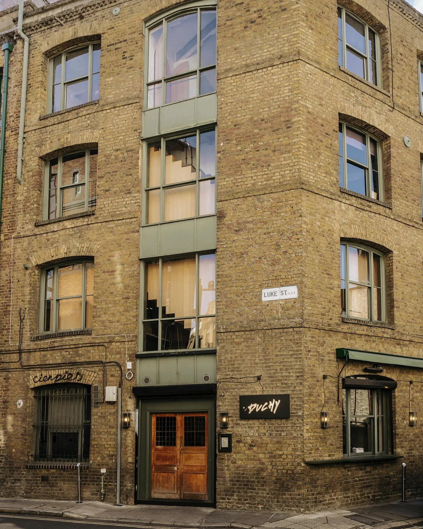 Autumn sun in Shoreditch today. Photographed by @amyheycockphoto