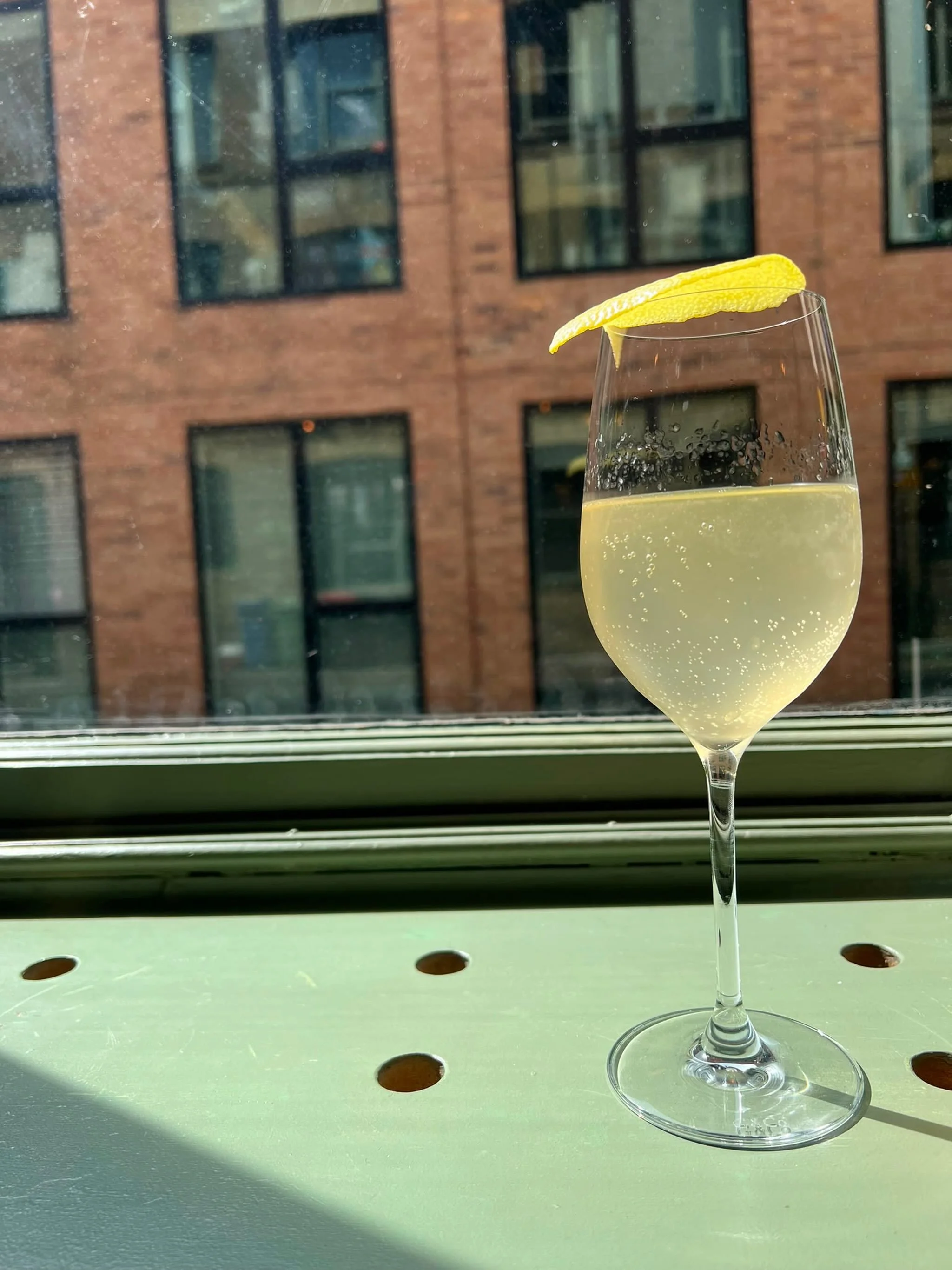 New cocktail this weekend, an Elderflower French 75! 
Made with the best stuff from @eastlondonliquorcompany and @burntfaith