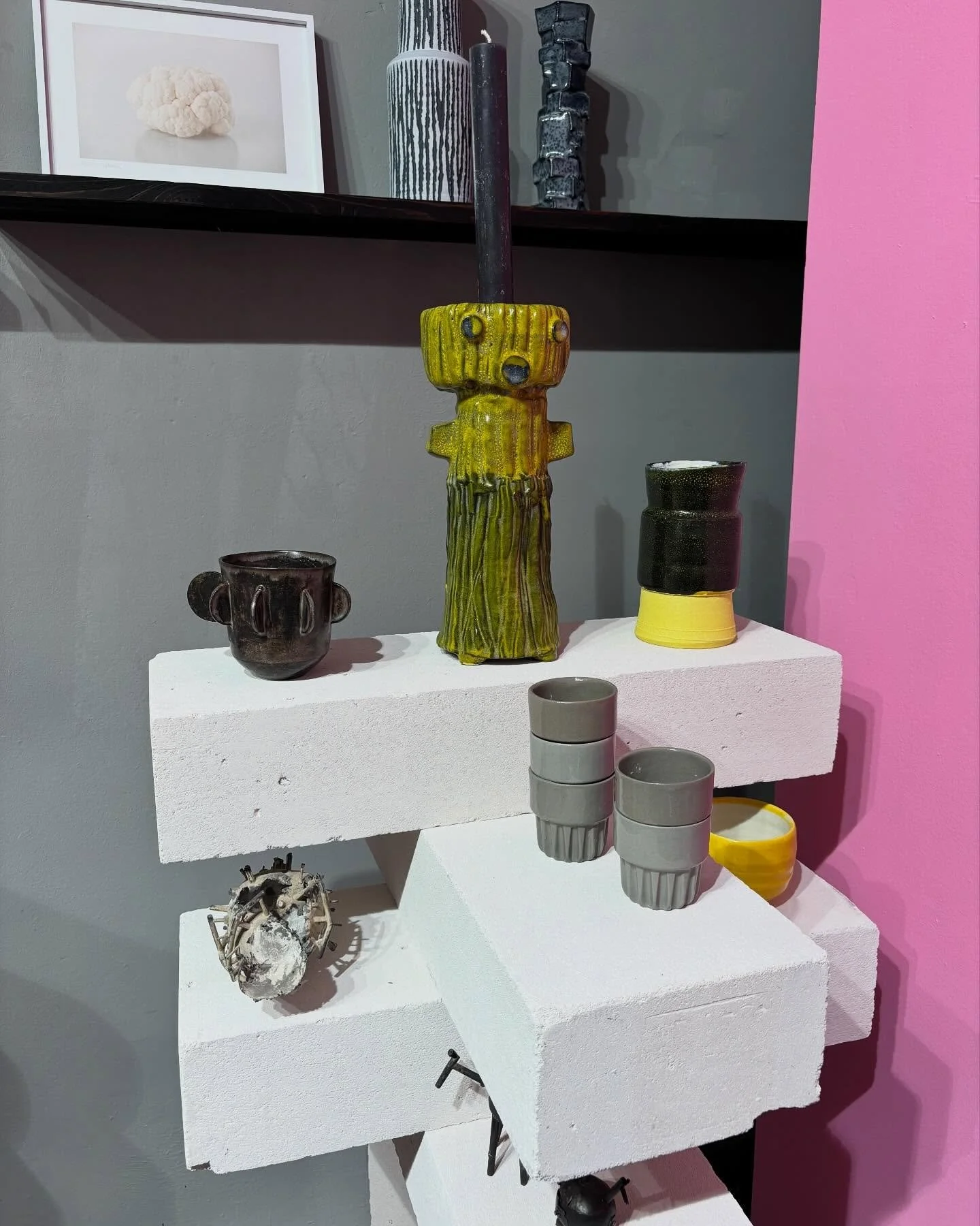 Candleholder, yellow vase and yellow bowl @helmut_menzel 

Cups @knogab 

Casted object and silveranimals @studioem04  Ludwig Menzel 

White/blue vase @porzellan.ludwig 

Cauliflower @margaretefuchs