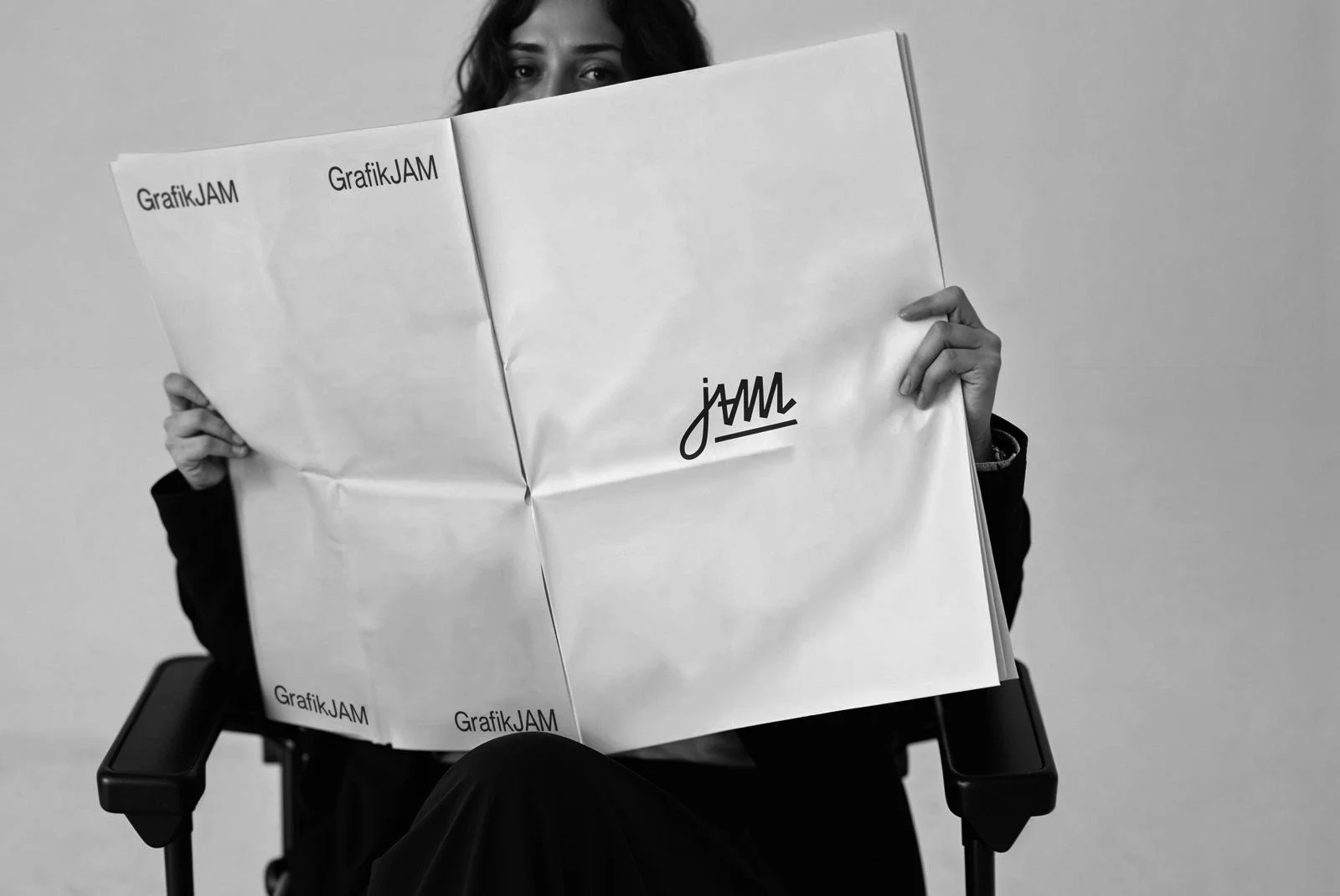 MagazineHover-main2.jpg