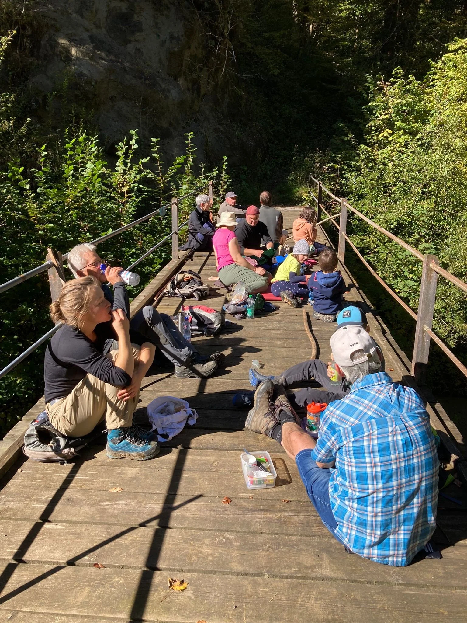 Mittagshalt Trek.jpg