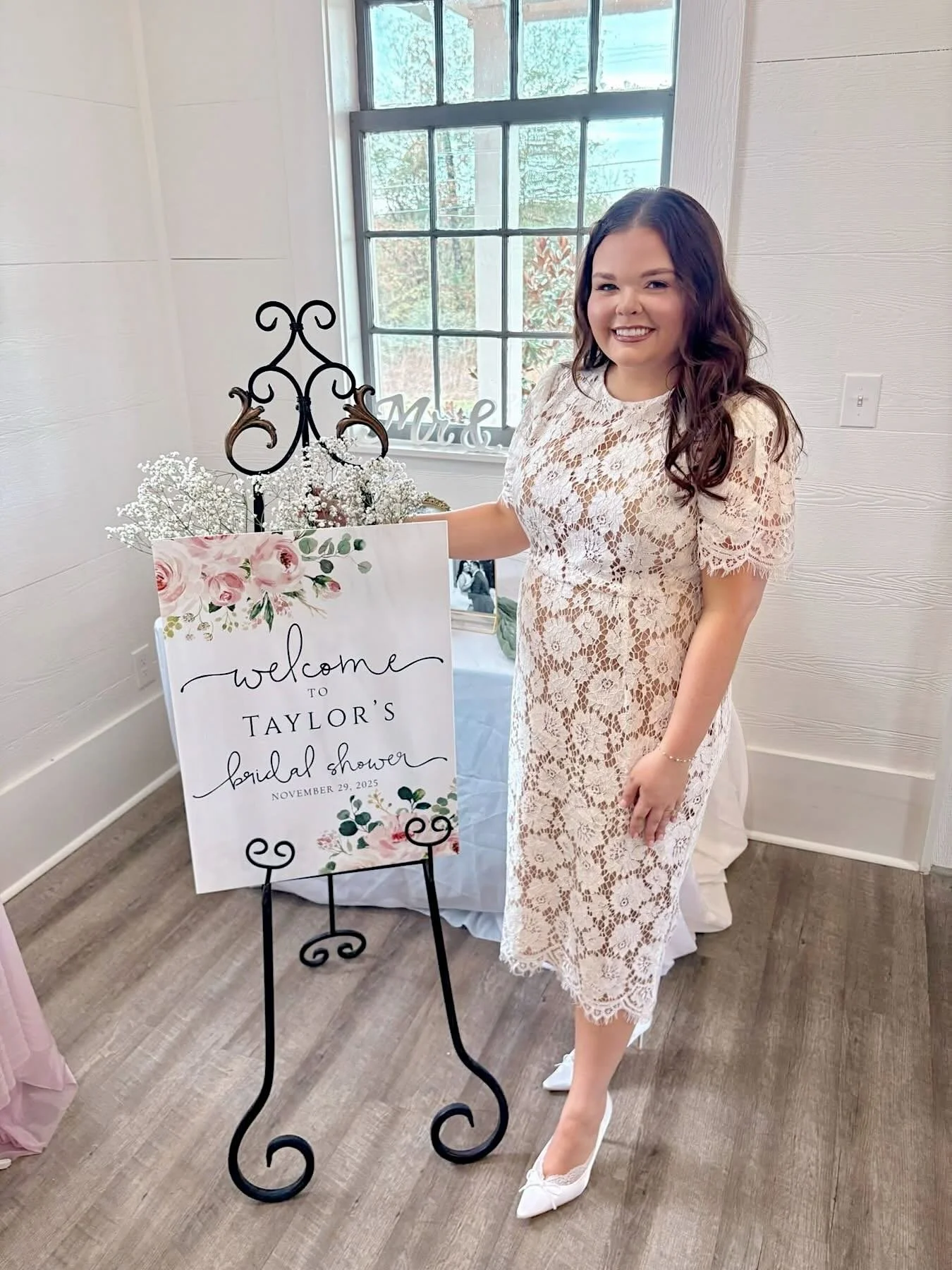 Still smiling over this sweet bridal shower for Taylor 🤍 

Such a beautiful day! We&rsquo;re always so honored when our spaces get to host moments like these. 

#weddingshower #wedding #bridalshower #estatelesch&ecirc;nes