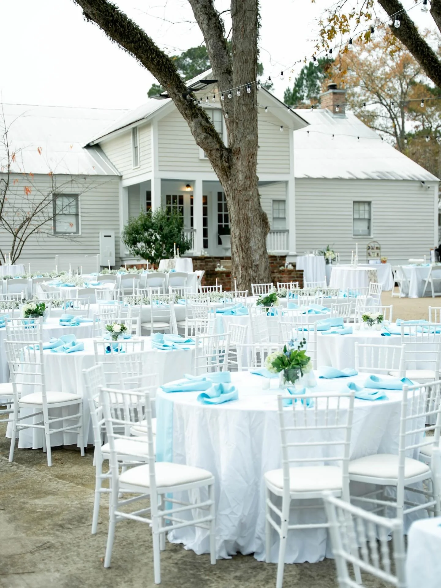 One of our favorite spaces to watch come to life. 🤍

The back patio has a way of feeling intimate and open all at once.

We love seeing this space dressed up, settled in, and ready to hold the memories.

Want to see it in person? Come take a tour an