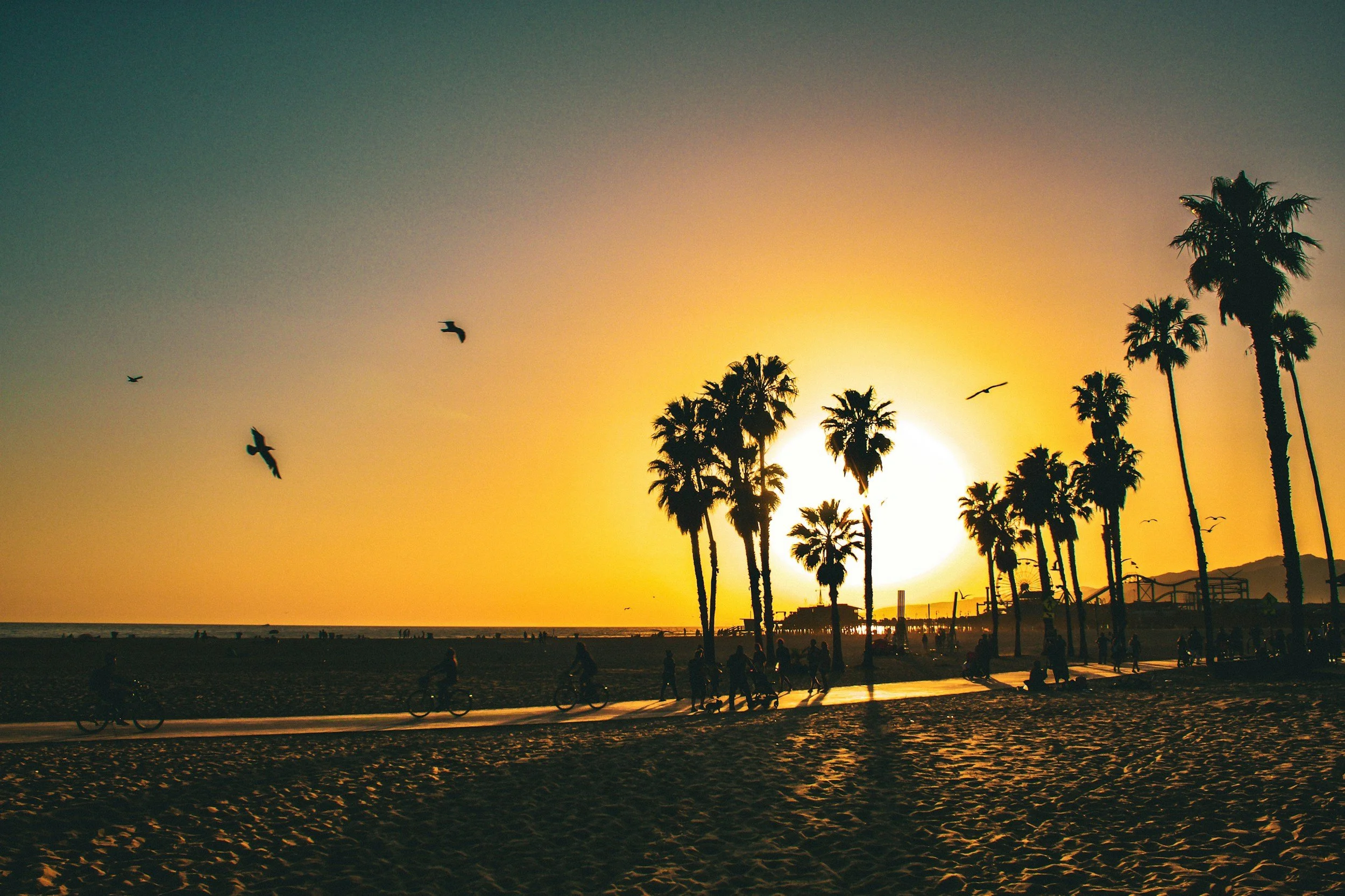 BEACHSIDE NEW MOON RESET: YOGA+SOUND BATH