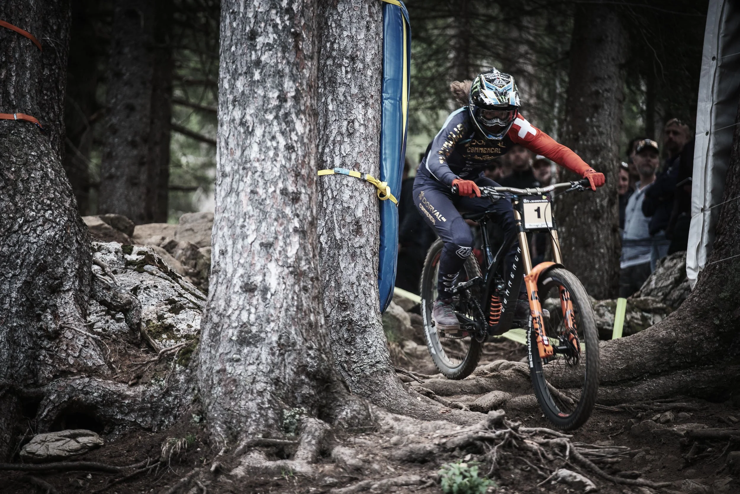 mtb-downhill-wc-lenzerheide-schweiz-12.jpg