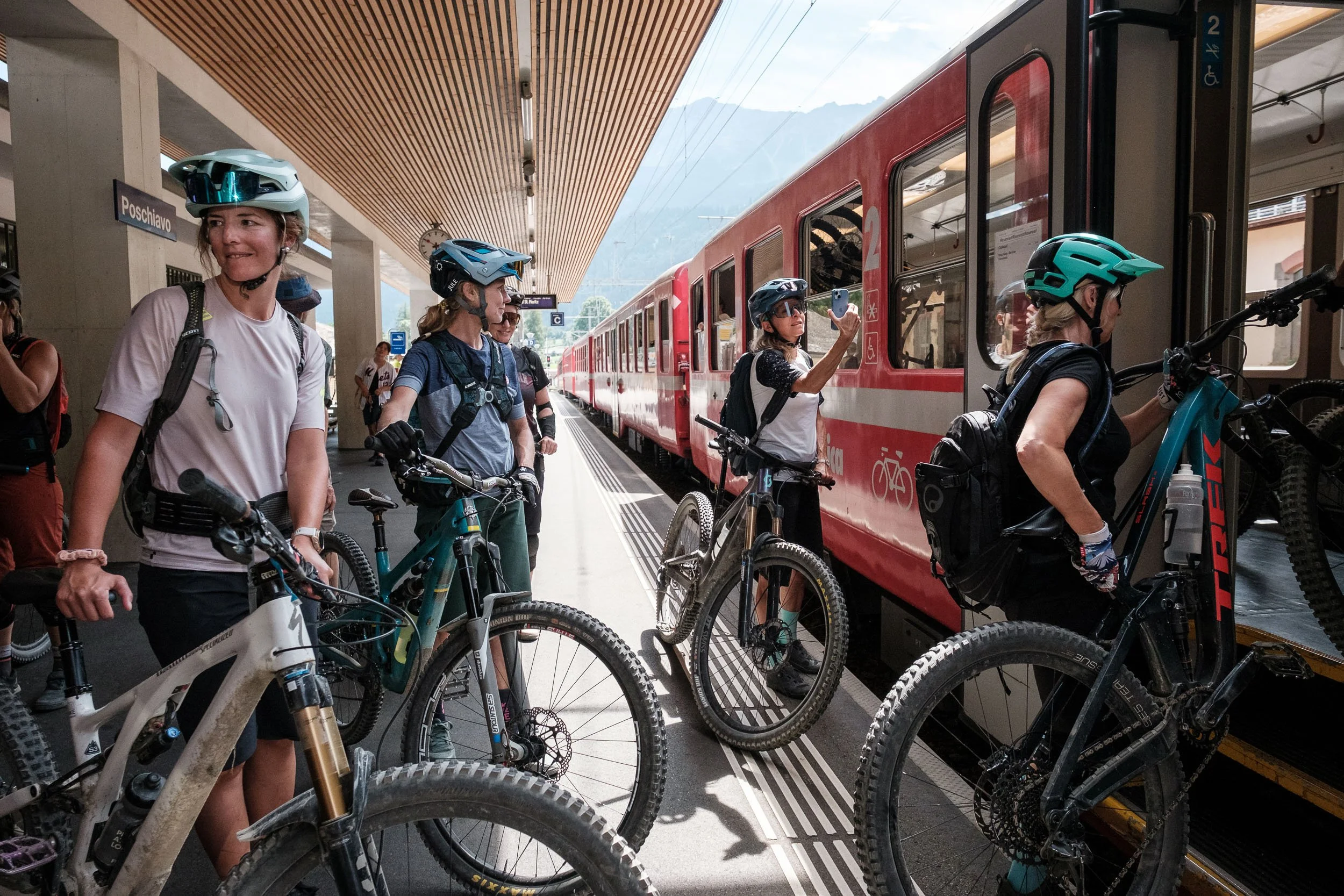 las-ciclistas-mtb-frauen-engadin-schweiz-6.jpg
