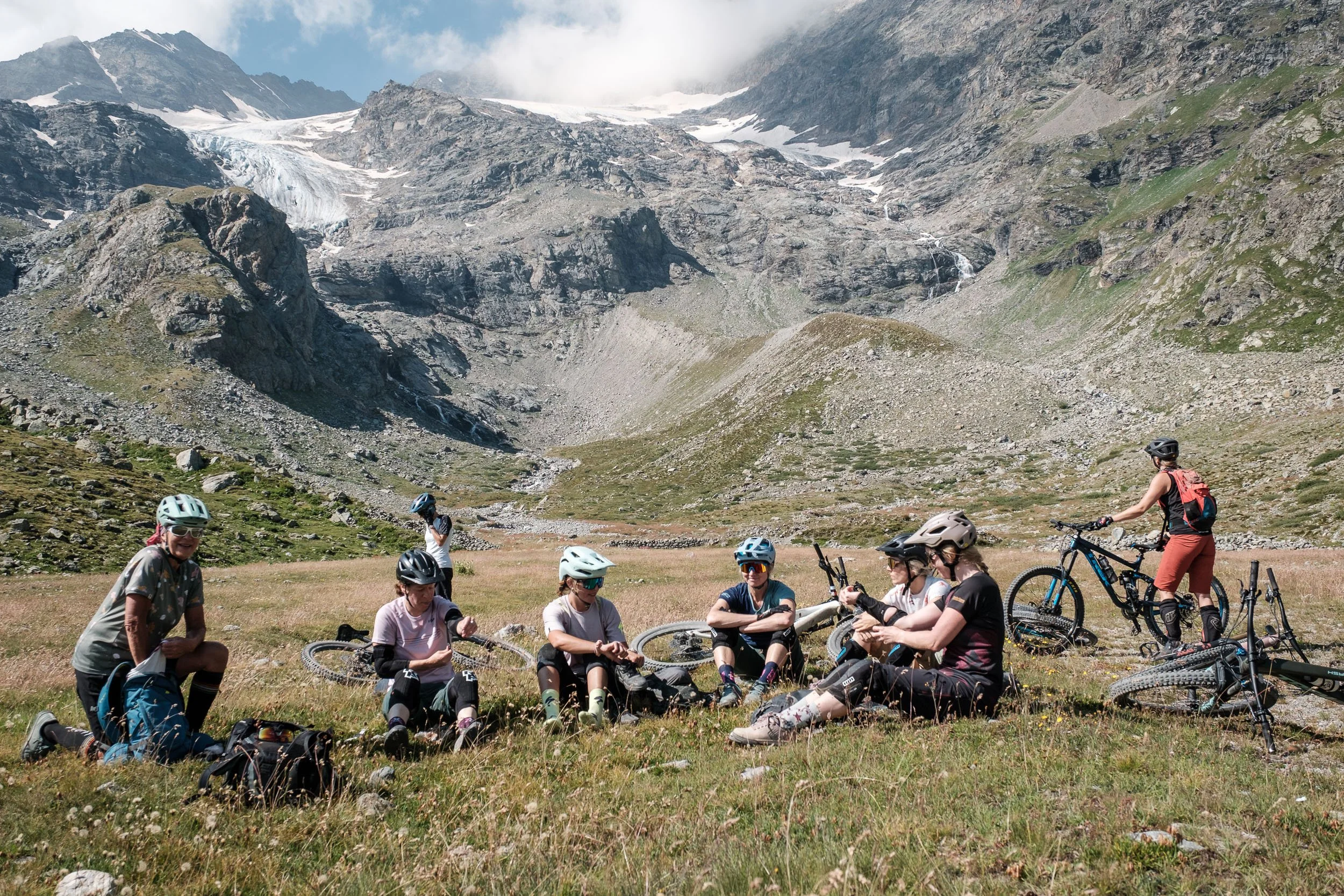 las-ciclistas-mtb-frauen-engadin-schweiz-2.jpg