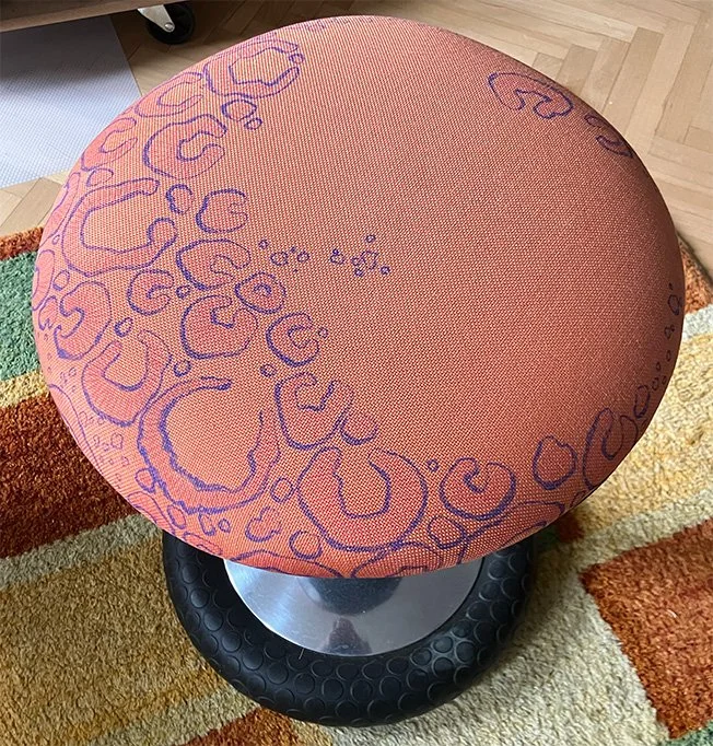 Hocker_02.jpg