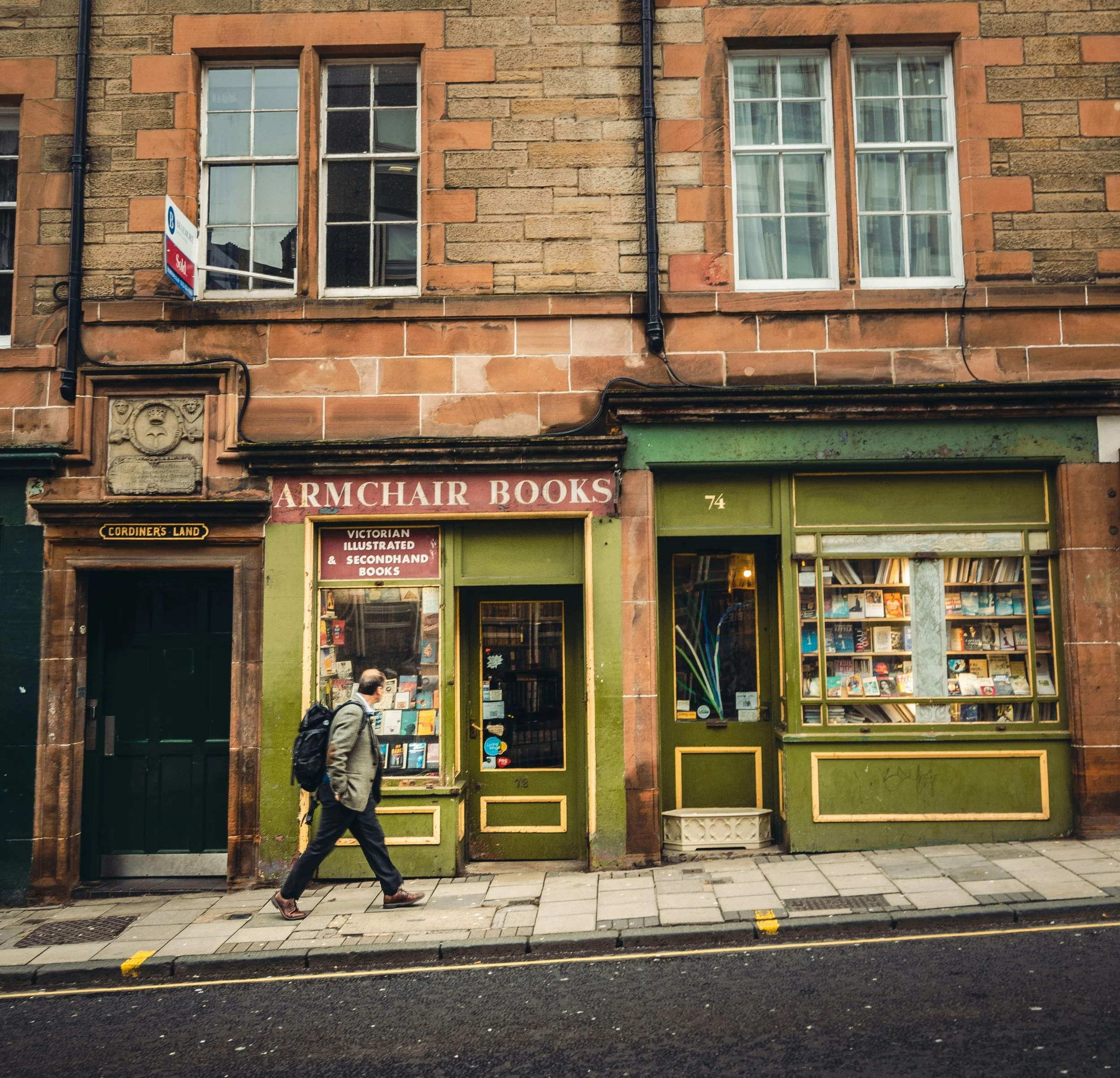 THe INVISIBLE BUSINESS CRISIS