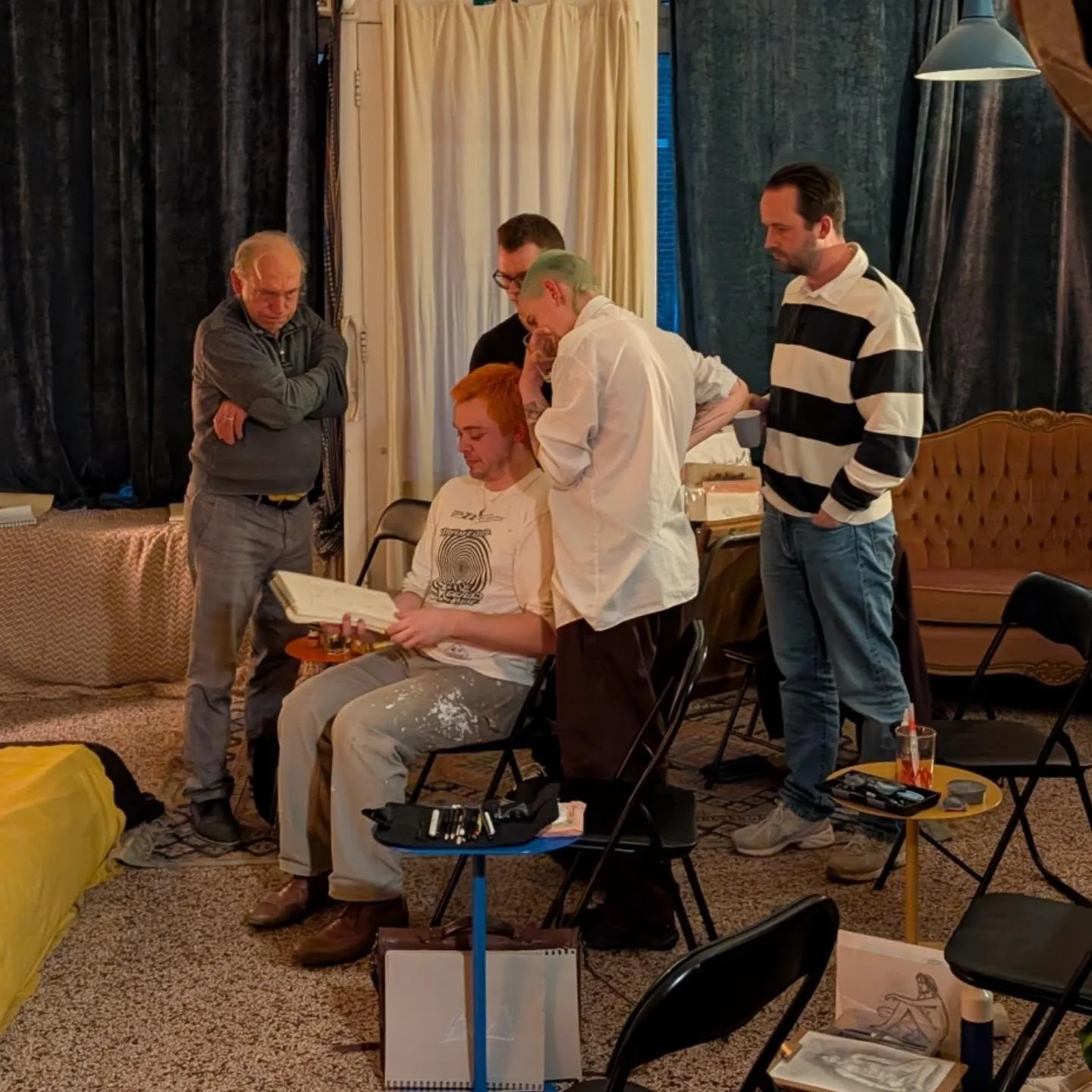 Weer een heerlijke sessie vanavond! Dank voor de gezelligheid✨
&bull;
&bull;
&bull;
&bull;
&bull;
&bull;

#modeltekenen #modeltekensessie #kunst #arnhem #collectiefeigenwijs