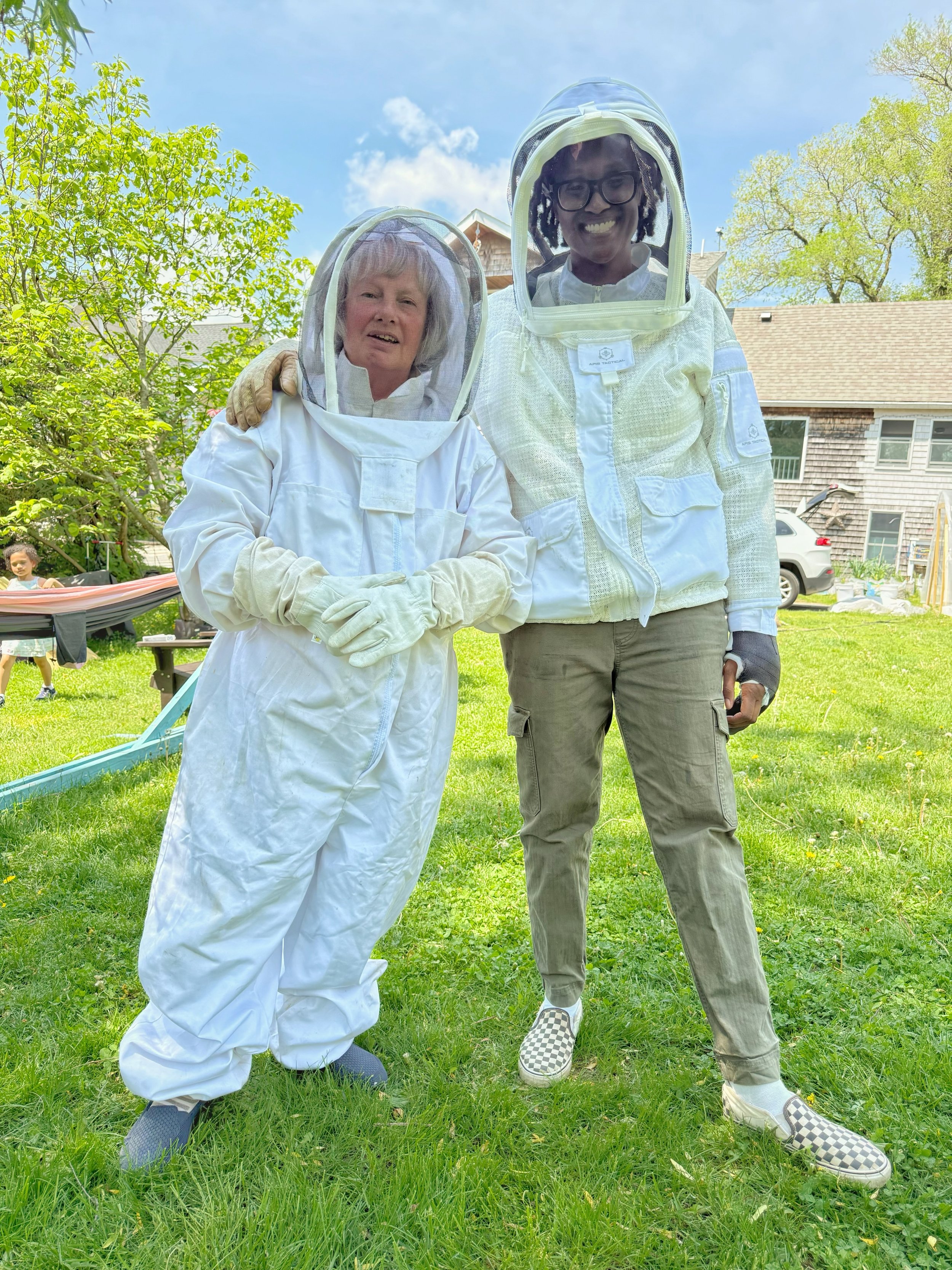 Today is World Bee Day and my MIL and I have gradually been transforming our property into a native pollinator paradise. Today she also got to meet some of our honey bees for the first time! #worldbeeday #honeybee #pollinator #conservation #plantplan