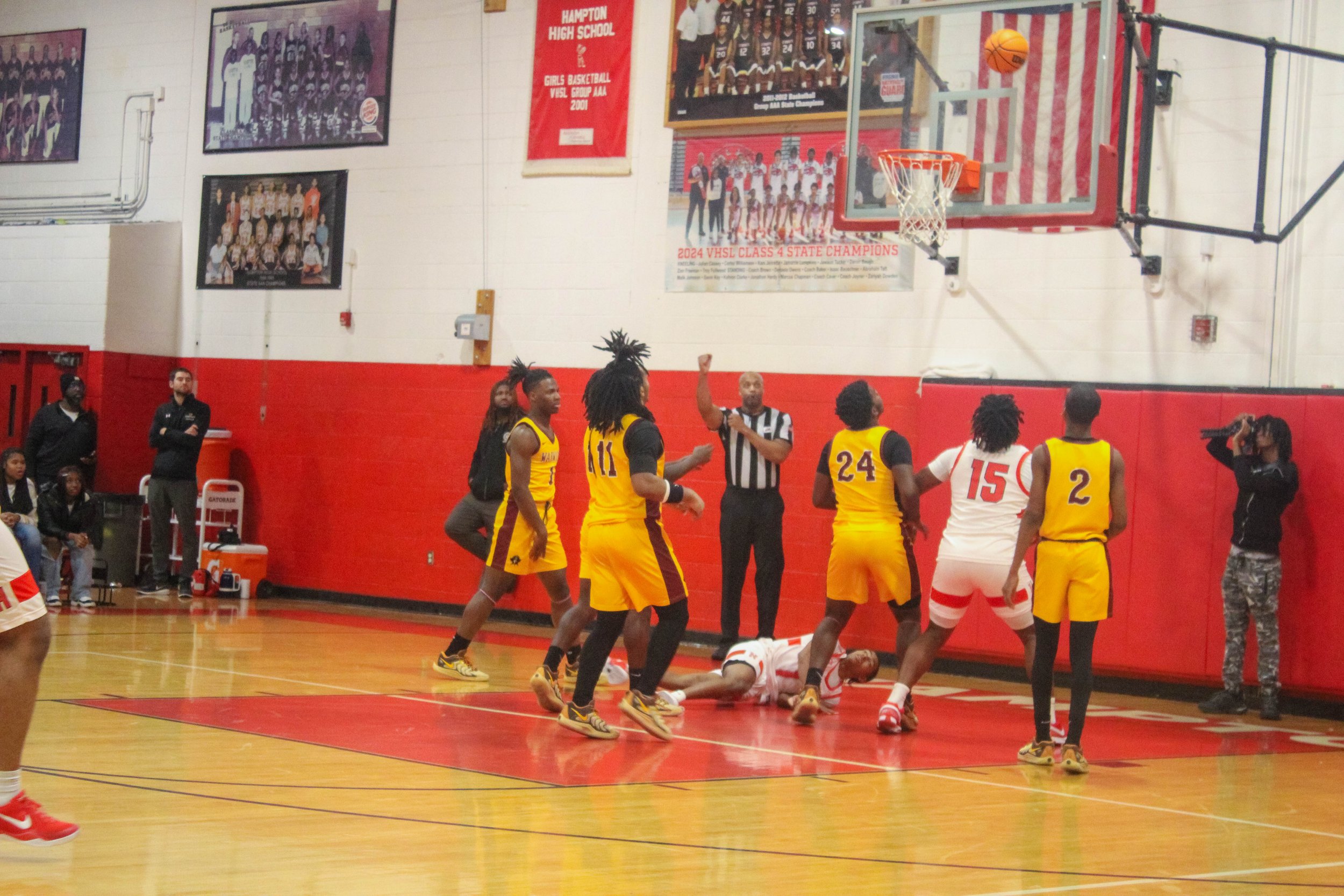 HHS v WHS Varsity MBB 1.9.25-168.jpg