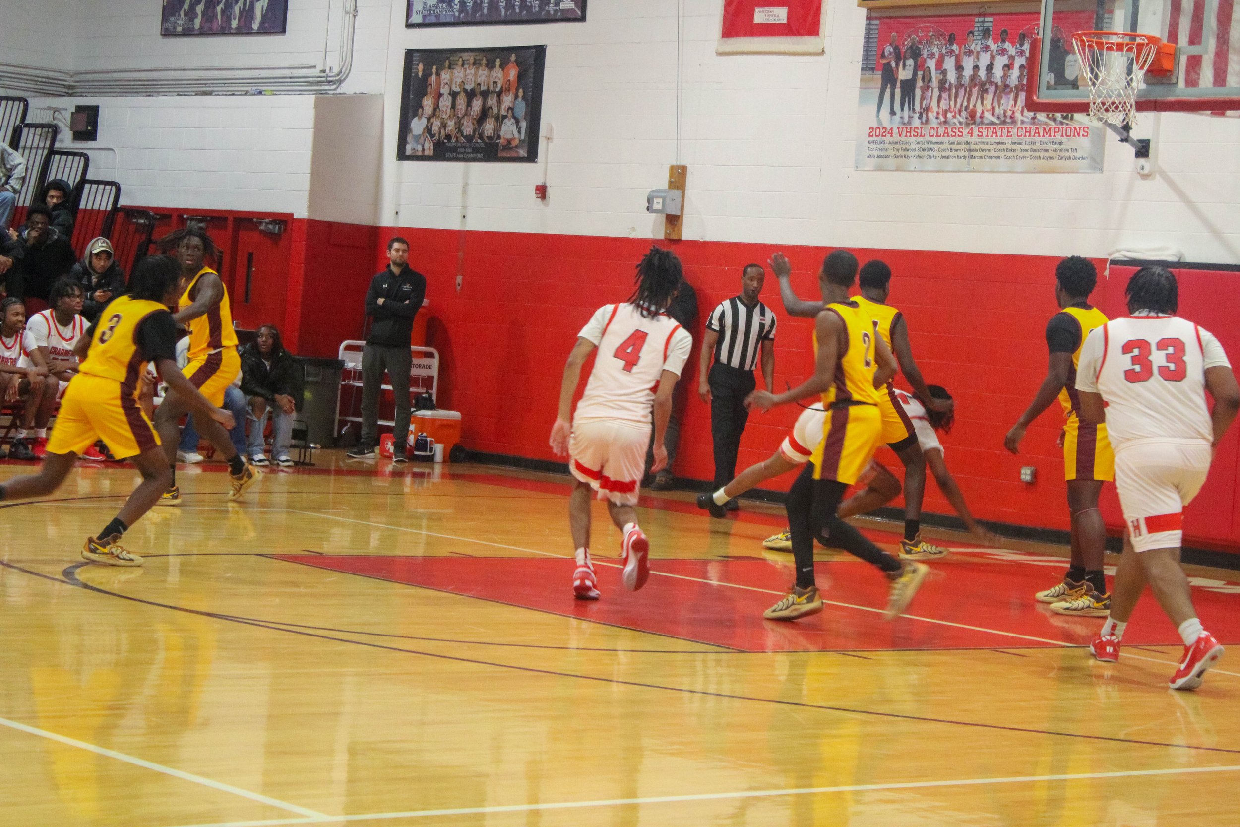 HHS v WHS Varsity MBB 1.9.25-136.jpg