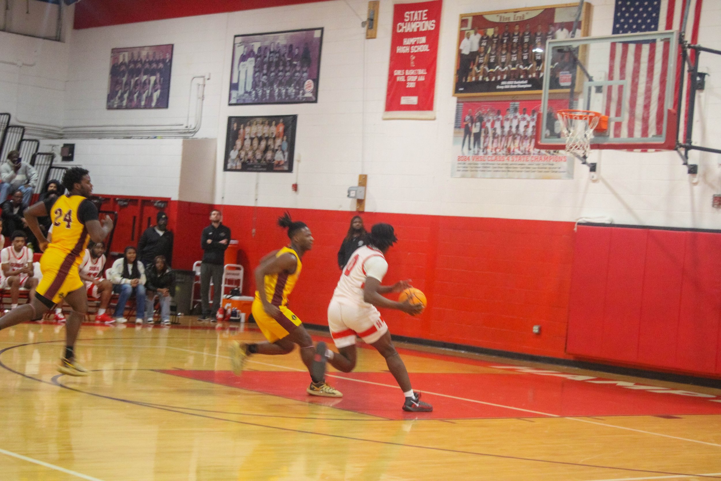 HHS v WHS Varsity MBB 1.9.25-250.jpg
