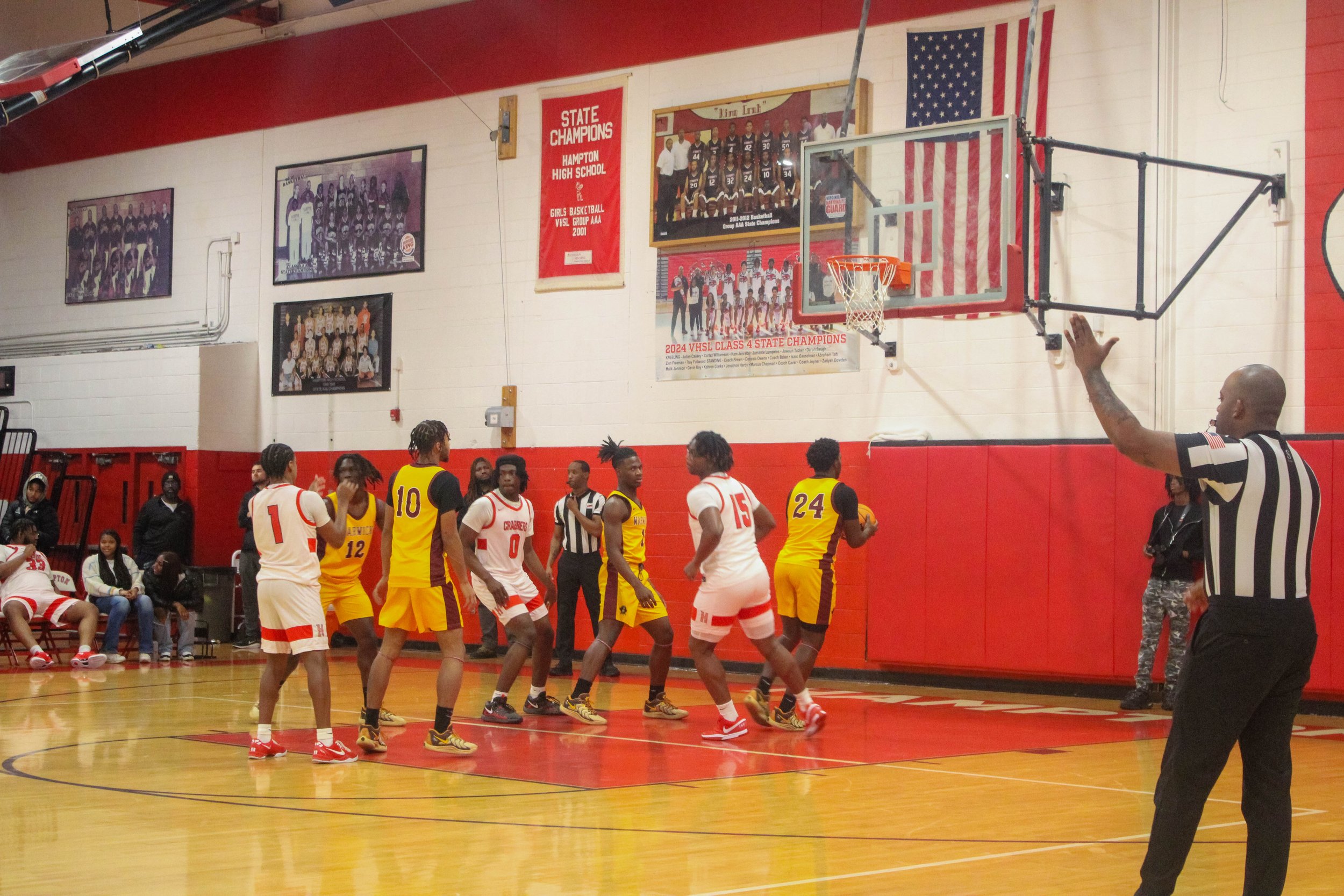 HHS v WHS Varsity MBB 1.9.25-187.jpg