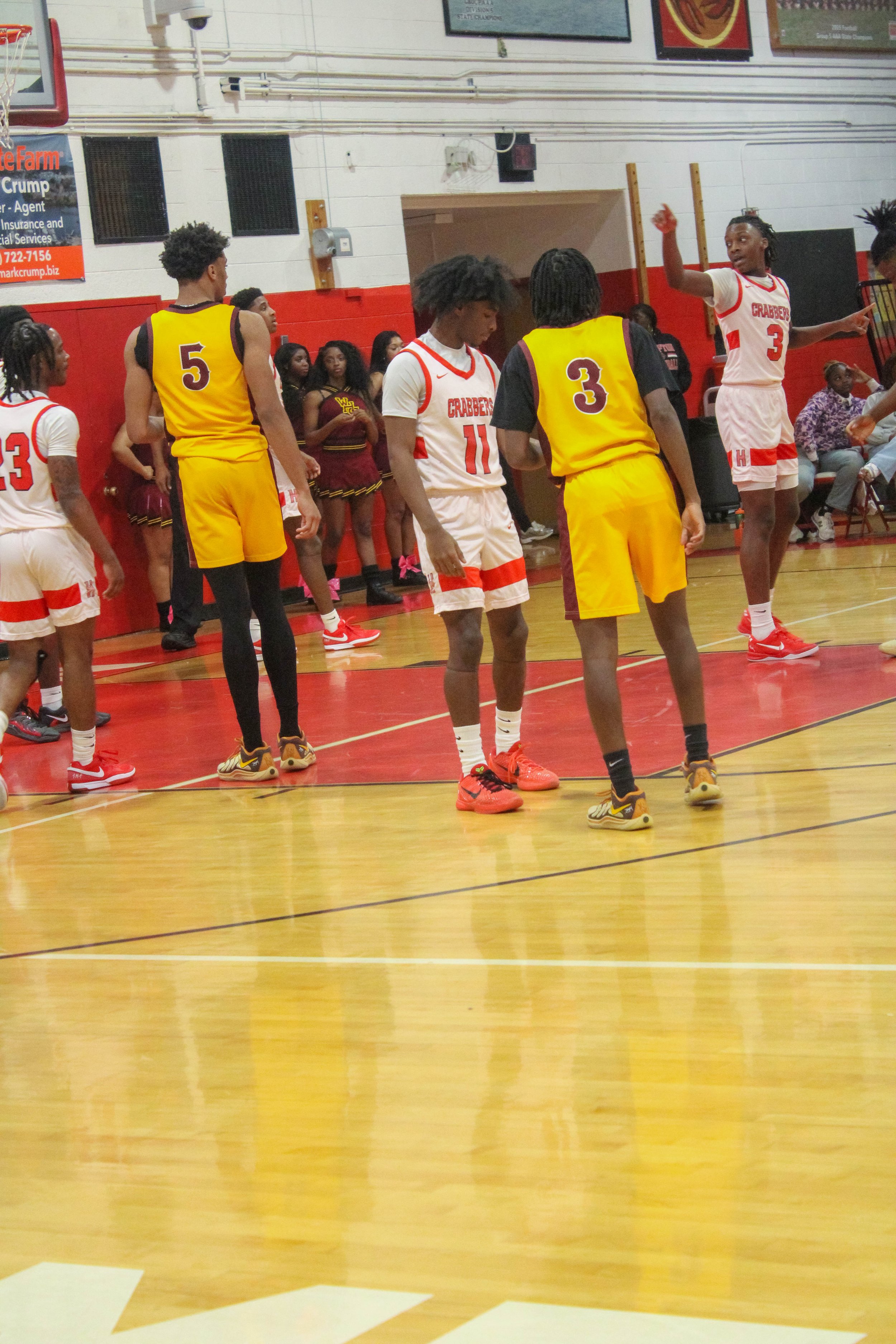 HHS v WHS Varsity MBB 1.9.25-87.jpg