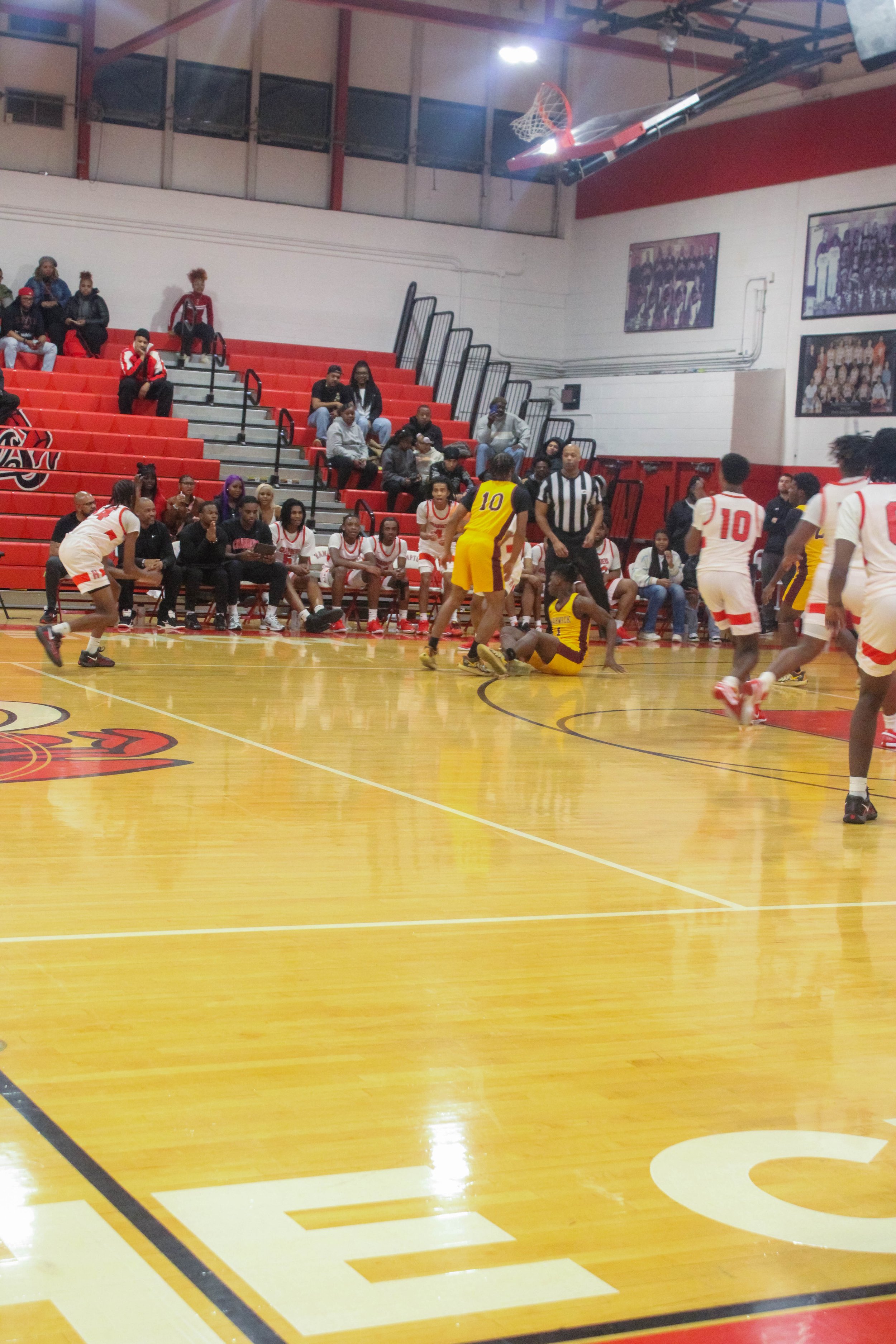 HHS v WHS Varsity MBB 1.9.25-220.jpg