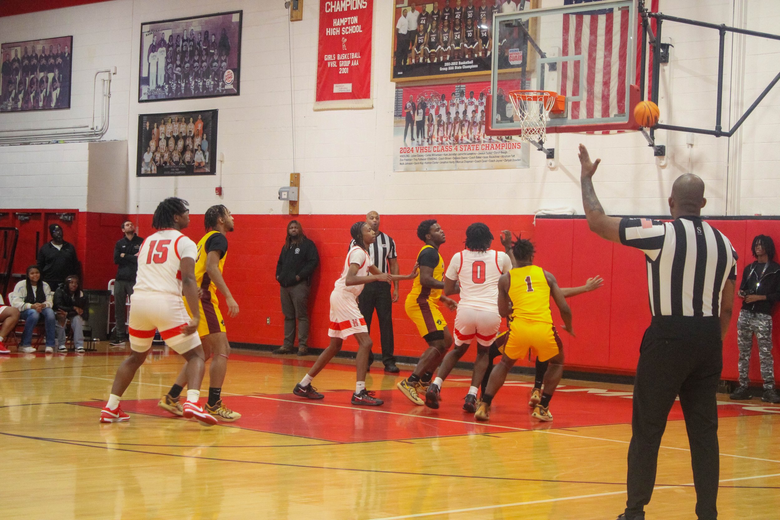 HHS v WHS Varsity MBB 1.9.25-216.jpg
