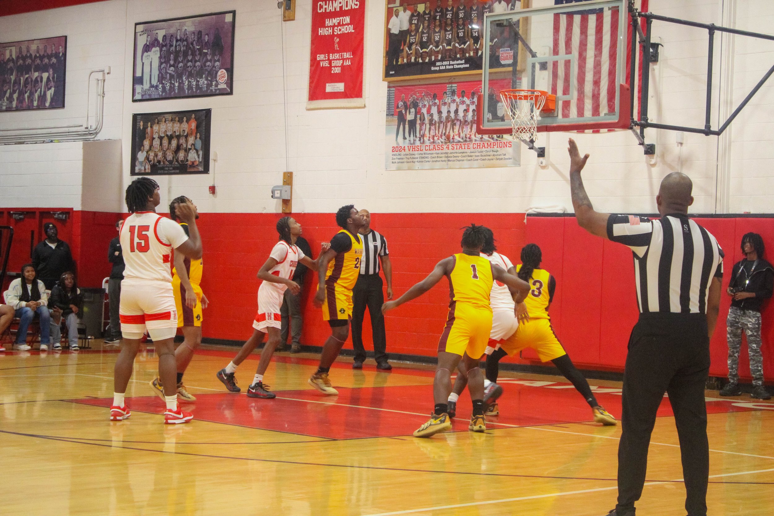 HHS v WHS Varsity MBB 1.9.25-214.jpg